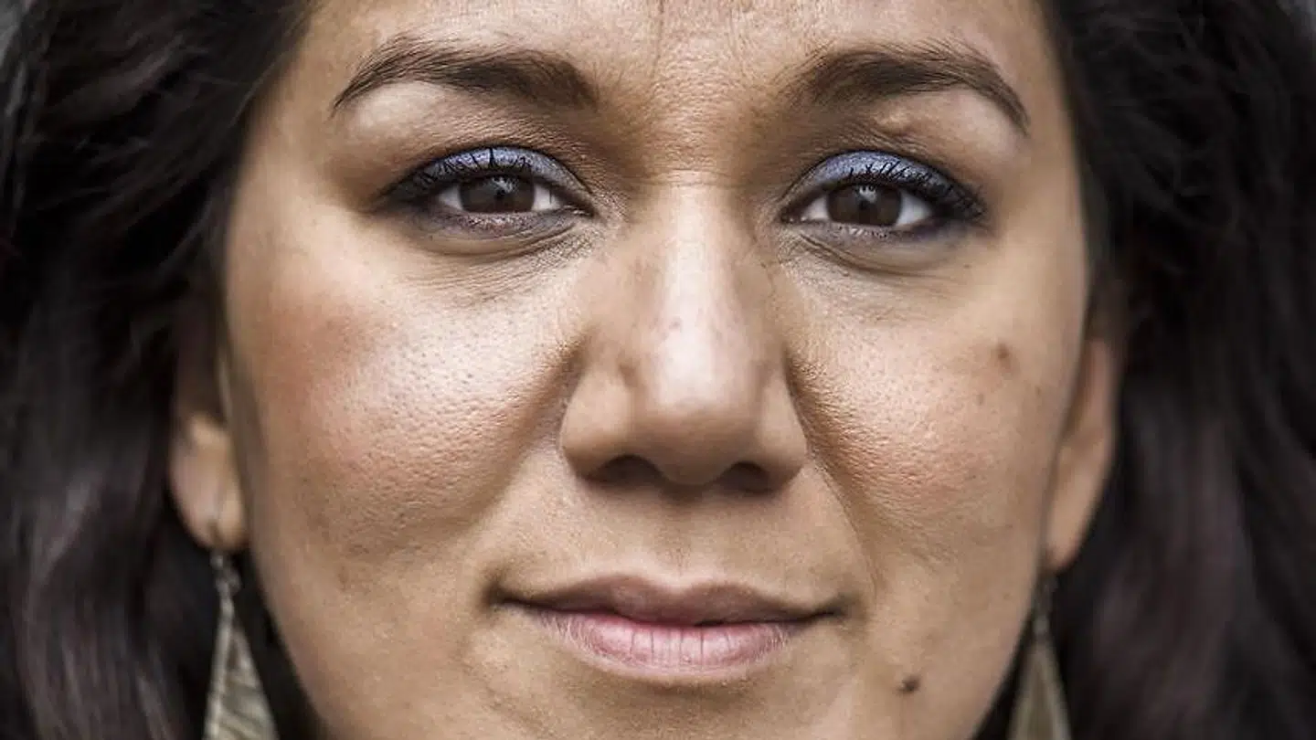 Simi Jan, der har arbejdet for TV2 i Afghanistan, har nu forladt landet.