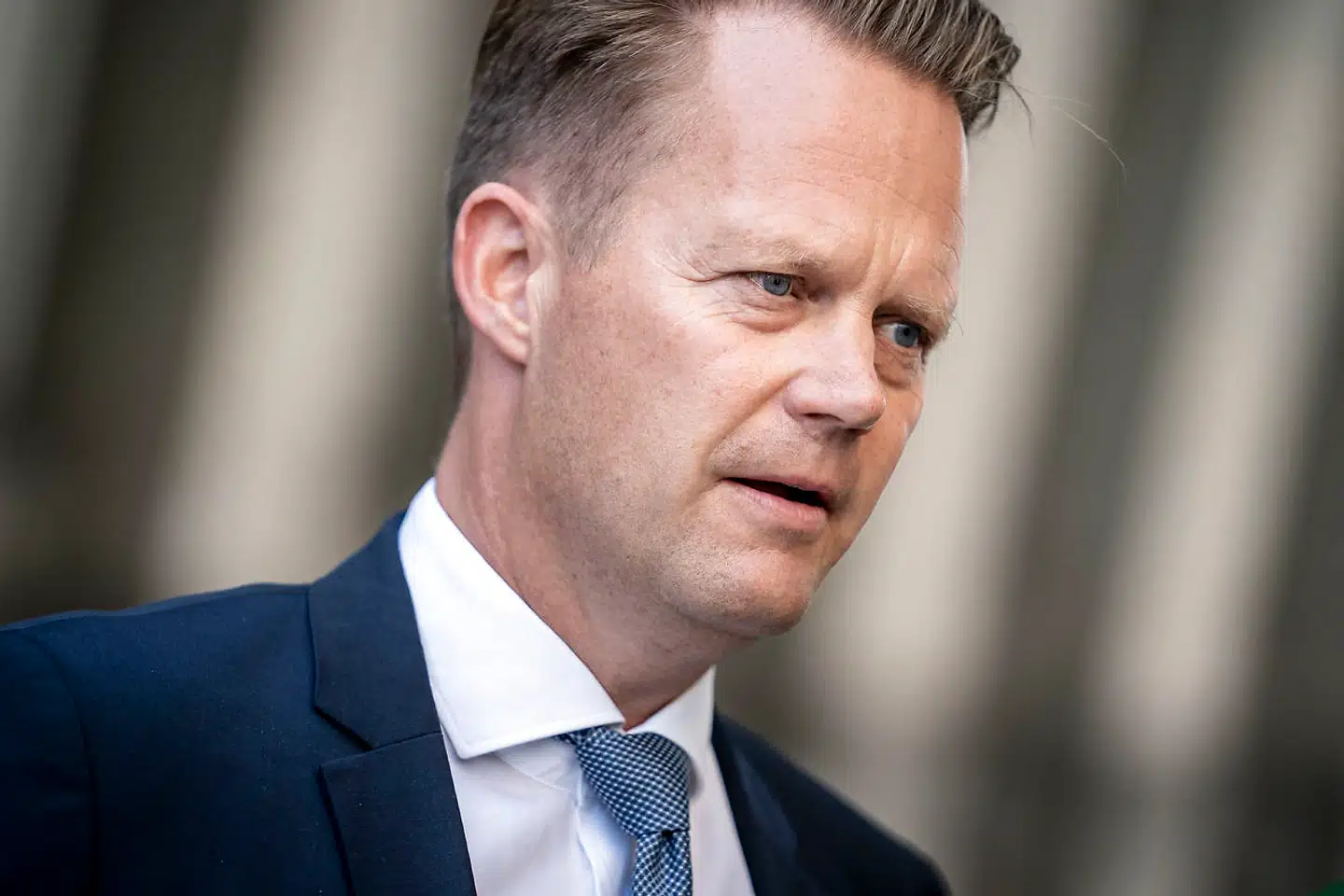 Udenrigsminister Jeppe Kofod (S) under pressemøde efter møde i Det Udenrigspolitisk Nævn, foran udenrigsministeriet i København tirsdag 24. august 2021. En ny sikkerheds- og udenrigspolitisk strategi er under udarbejdelse.