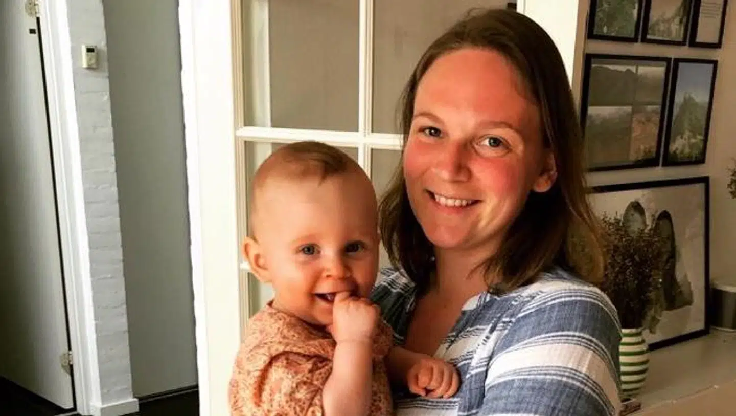Michelle og datteren Frida.