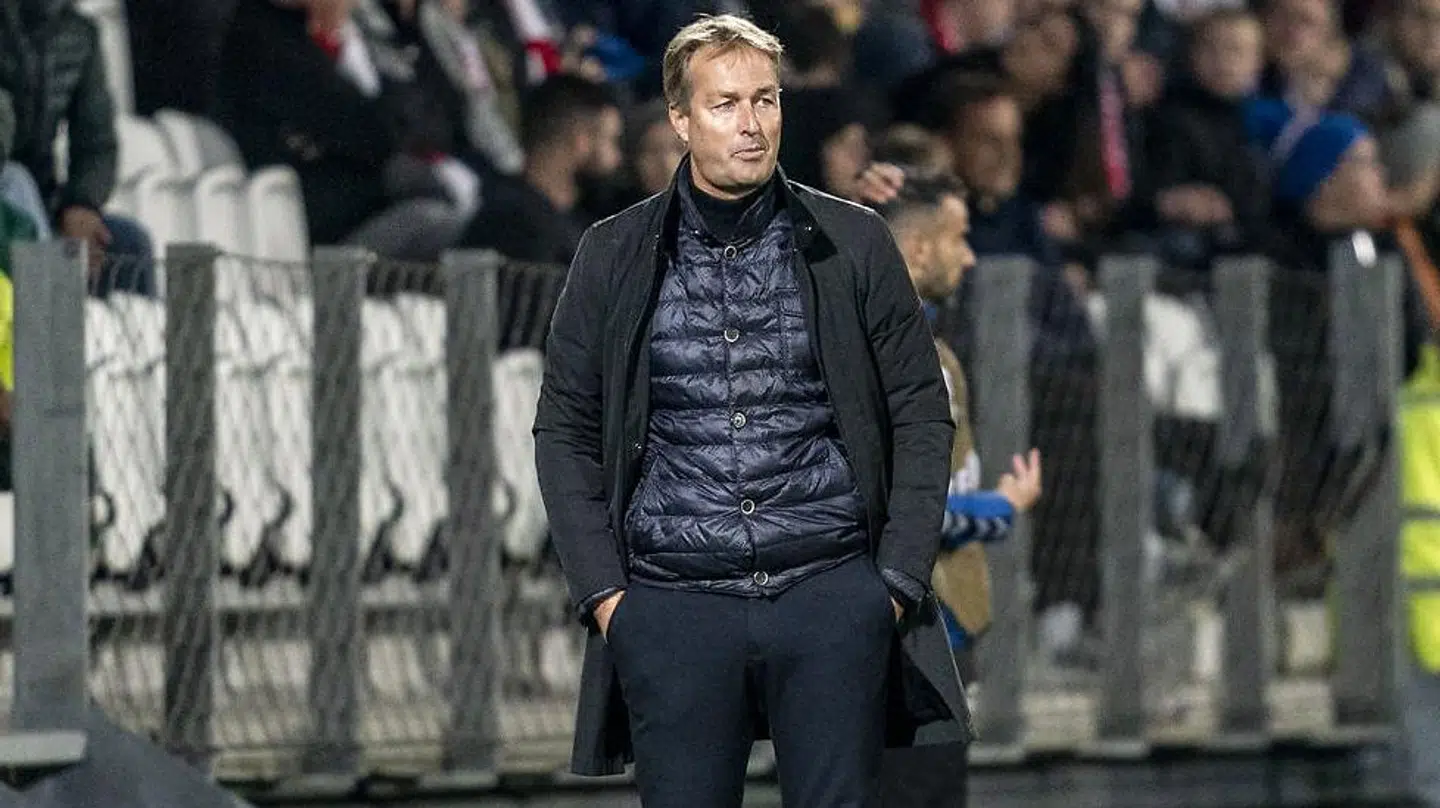 Kasper Hjulmand nøjedes med to udskiftninger i pausen af kampen mod Færøerne.