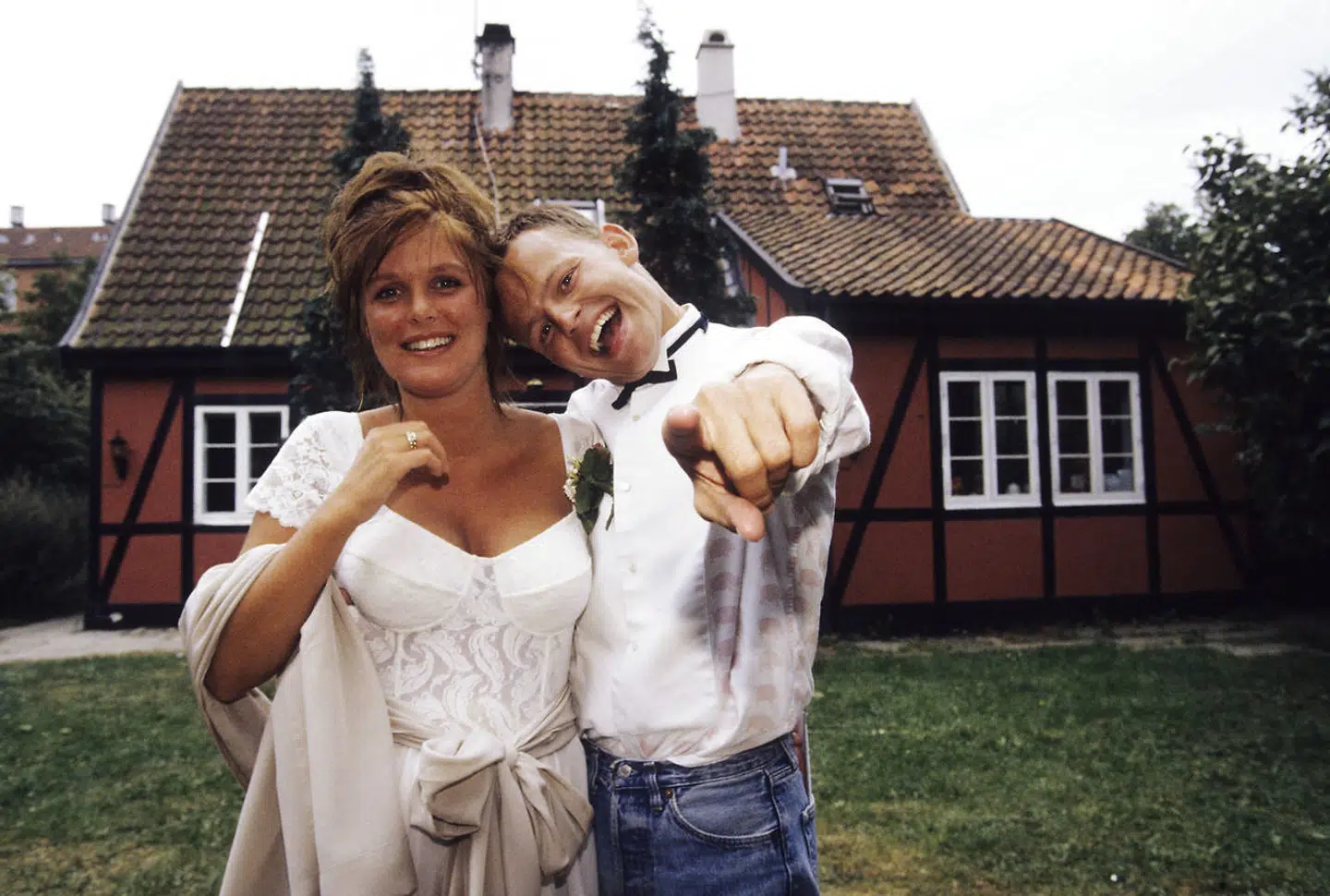 Bubber og Ibsen fotograferet, da de blev gift i sommeren 1990.