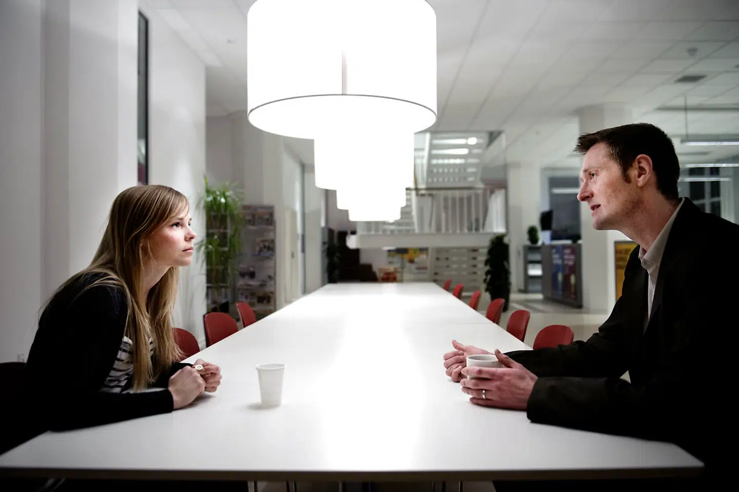 Lønforhandlinger og kvinder går alt for ofte dårligt hånd i hånd. Kvinder skal lære at stille krav, hvis de vil indhente løngabet til mænd. Arkivfoto: Jeppe Bøje Nielsen