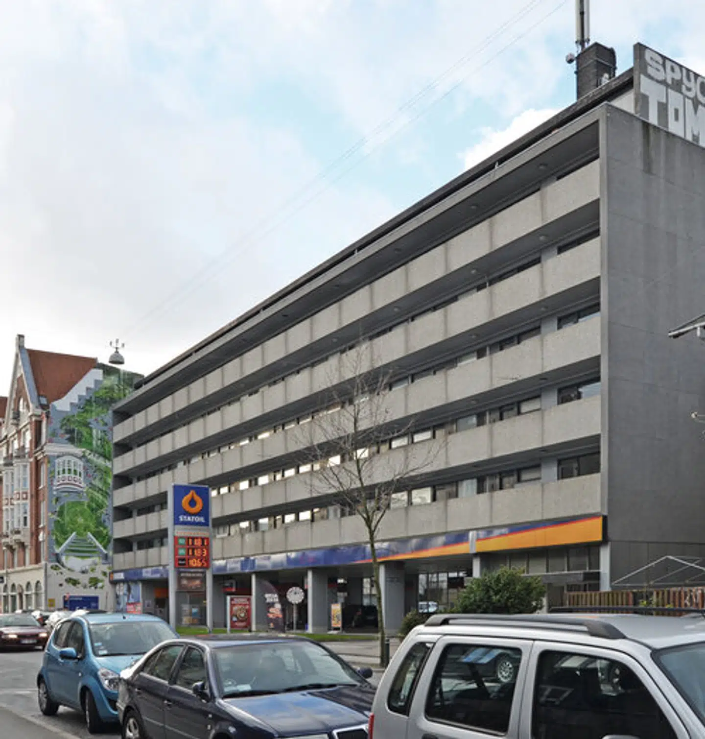Sådan så facaden af Ørsteds Haver ud før renoveringen. Foto: Tegnestuen LOKAL