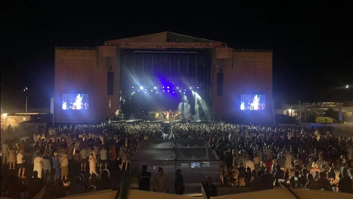 Koncertstedet ligger klods op af middelhavet.