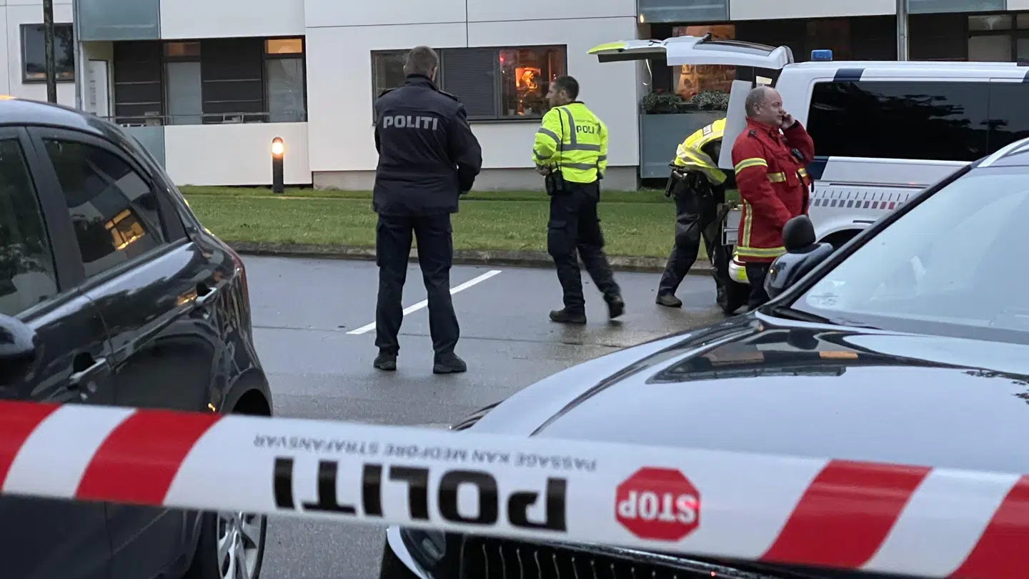 Politiet var i kølvandet på skuddrabet massivt til stede i det aalborgensiske nabolag.