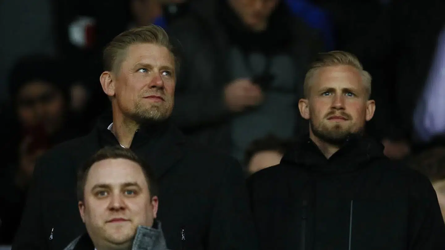 Peter Schmeichel og Kasper Schmeichel på Old Trafford i 2017.