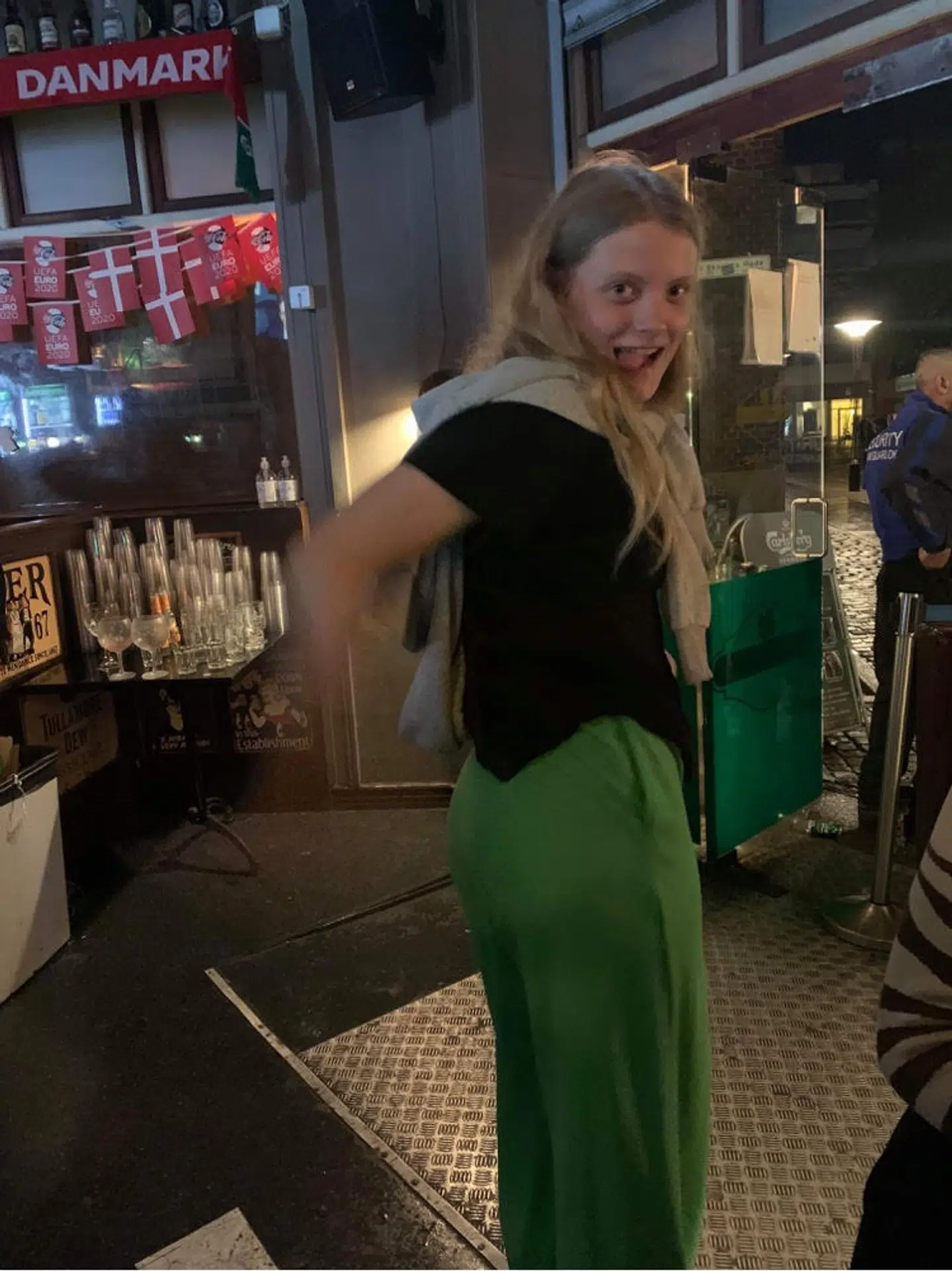 Det var dette sæt, som Asta Sønderlin Birn var iført, da hun fik beskeden fra dørmændene. Foto: Privat.