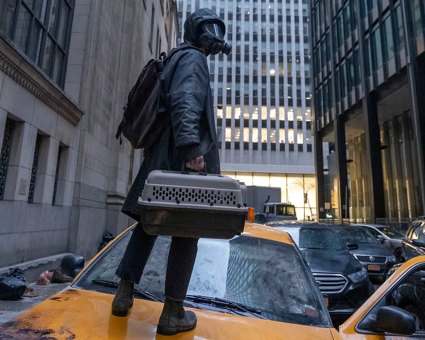 Efter en global pandemi er der kun én person med et Y-kromosom tilbage på Jorden.