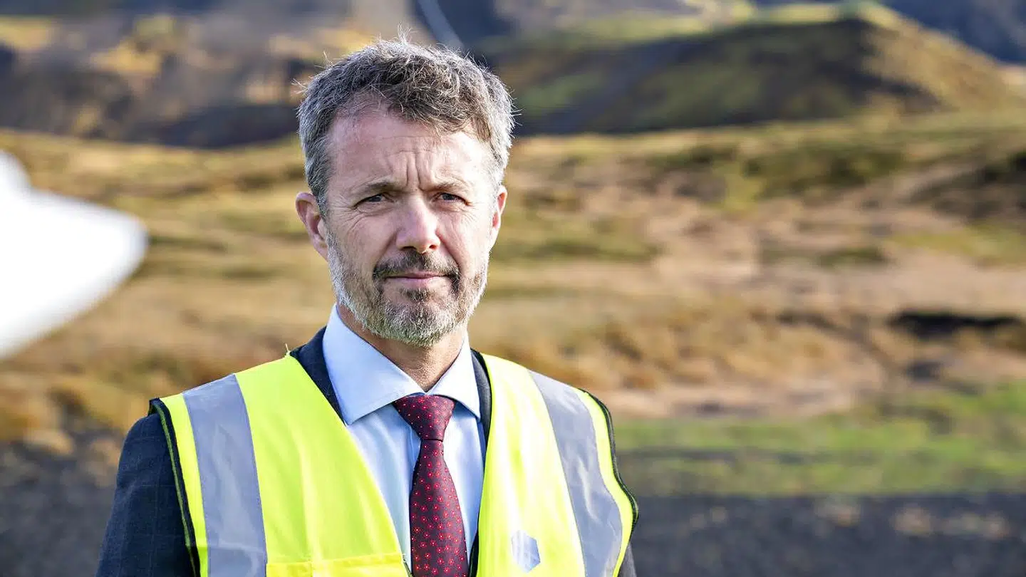 Kronprinsen siger i nyt interview med B.T., at flyrejser er en udfordring.