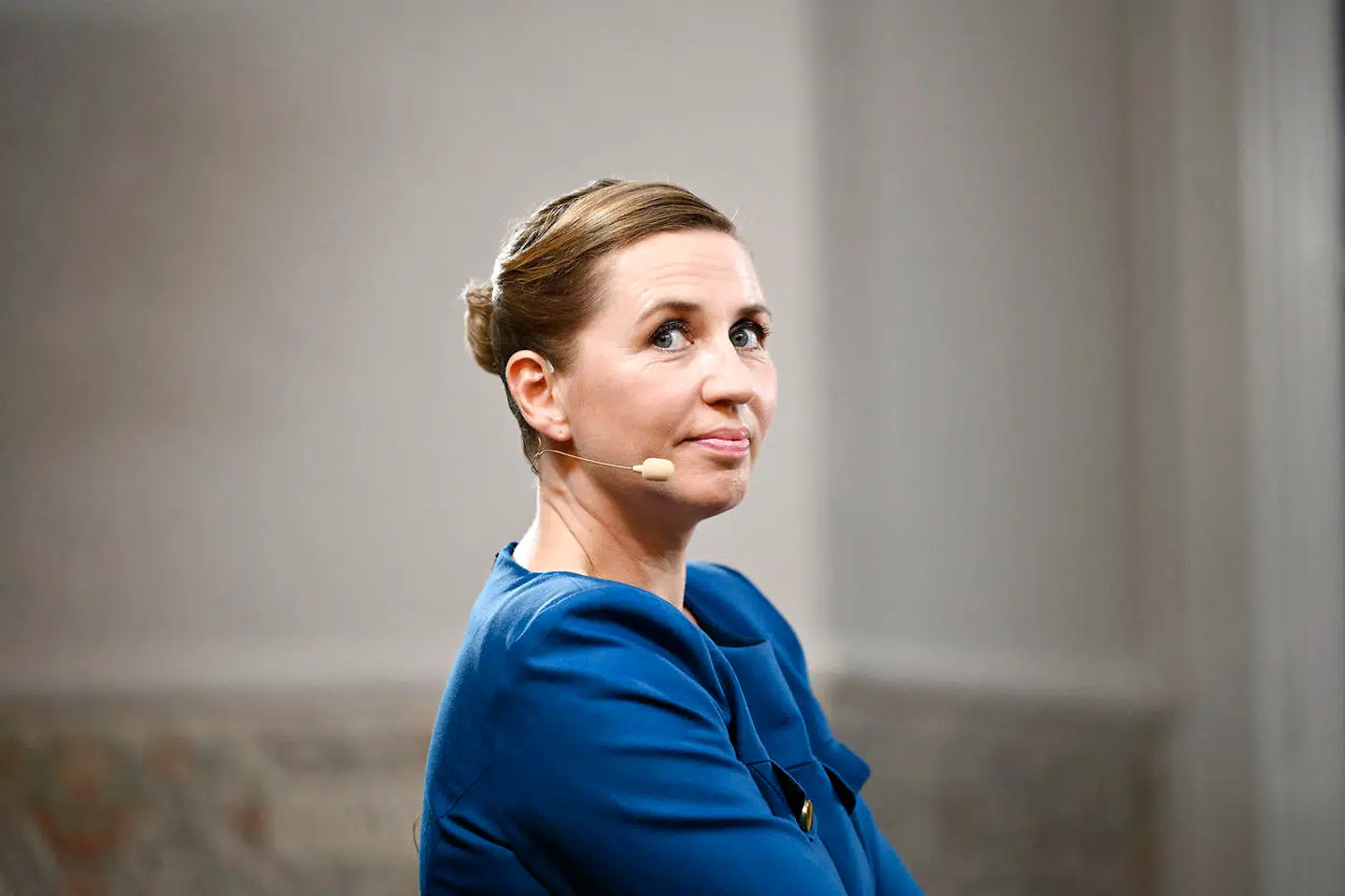 Statsminister Mette Frederiksen (S) taler med TV 2 efter sin åbningstale ved Folketingets åbning, i Vandrehallen på Christiansborg i København tirsdag 5. oktober 2021. (Foto: Philip Davali/Ritzau Scanpix)