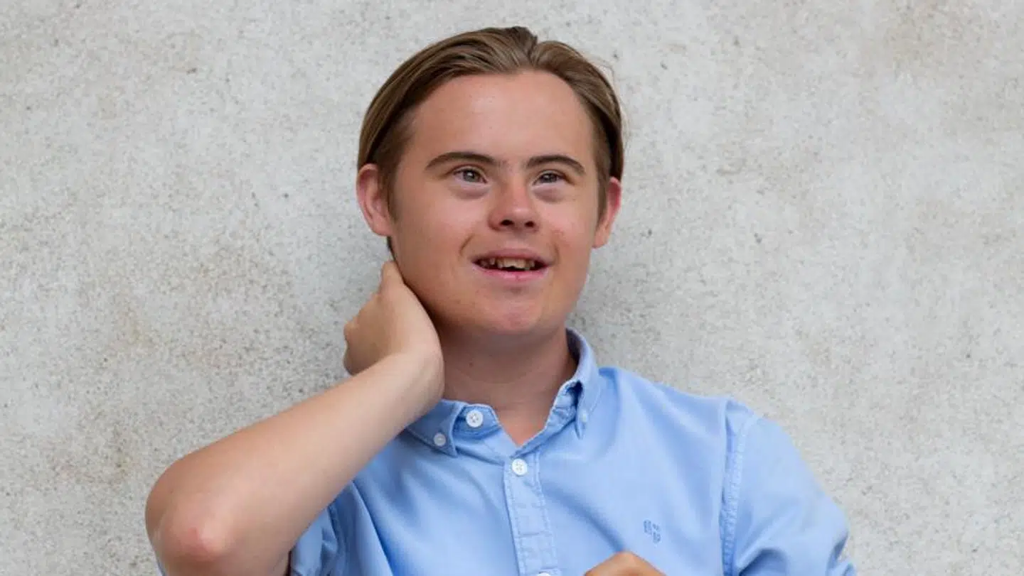 Johan Borgbjerg Hansen pryder forsiden på Lykke Magazine. Foto: Elisabeth Eibye Photography