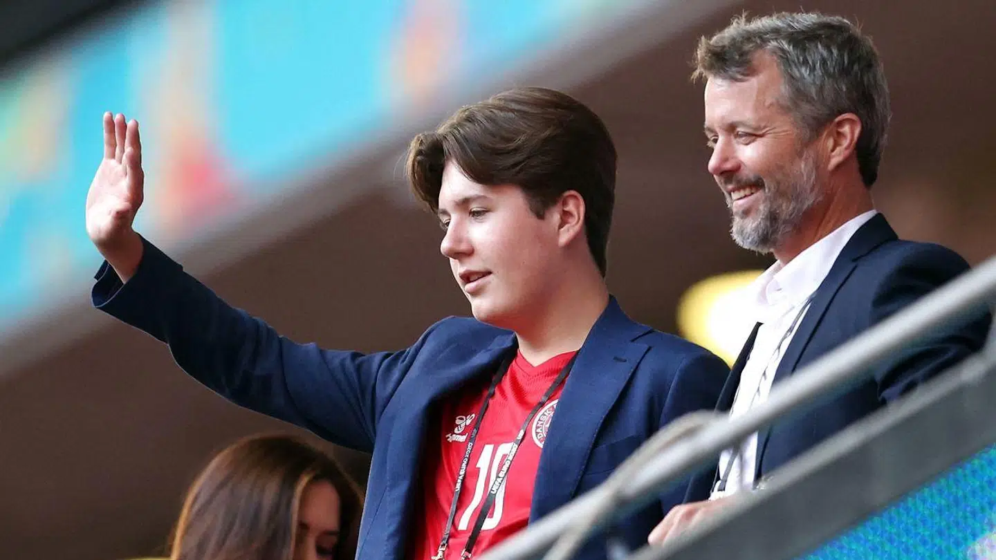 Prinsesse Isabella var ikke den eneste, der fik lov til at opleve EM-slutrunden på nærmeste hold. Prins Christian var på plads til semifinalen på Wembley i England.