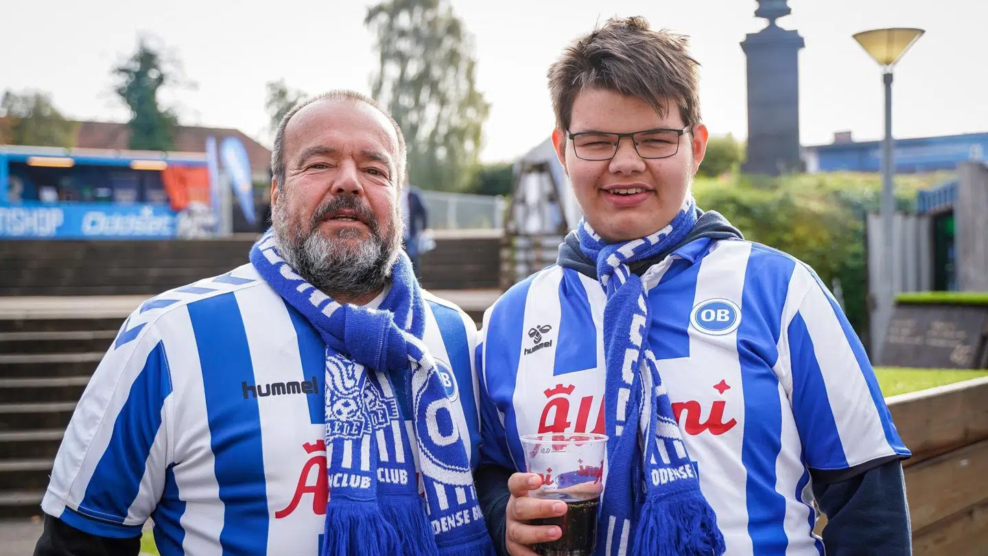 Andreas med sin søn Arne til kampen mod Randers søndag 17. oktober.