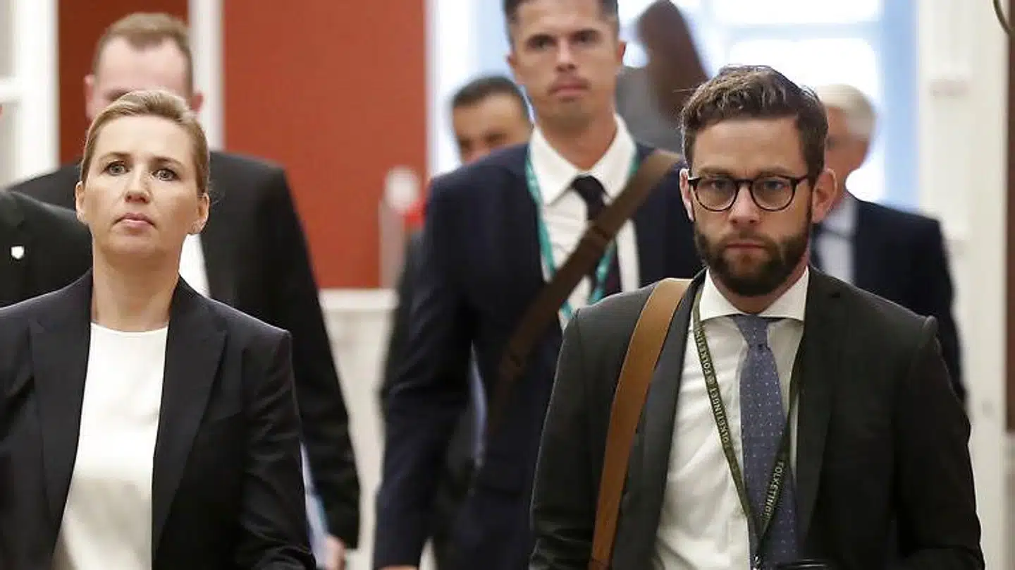 Martin Justesen (th.) er Mette Frederiksens særlige rådgiver og stabschef.