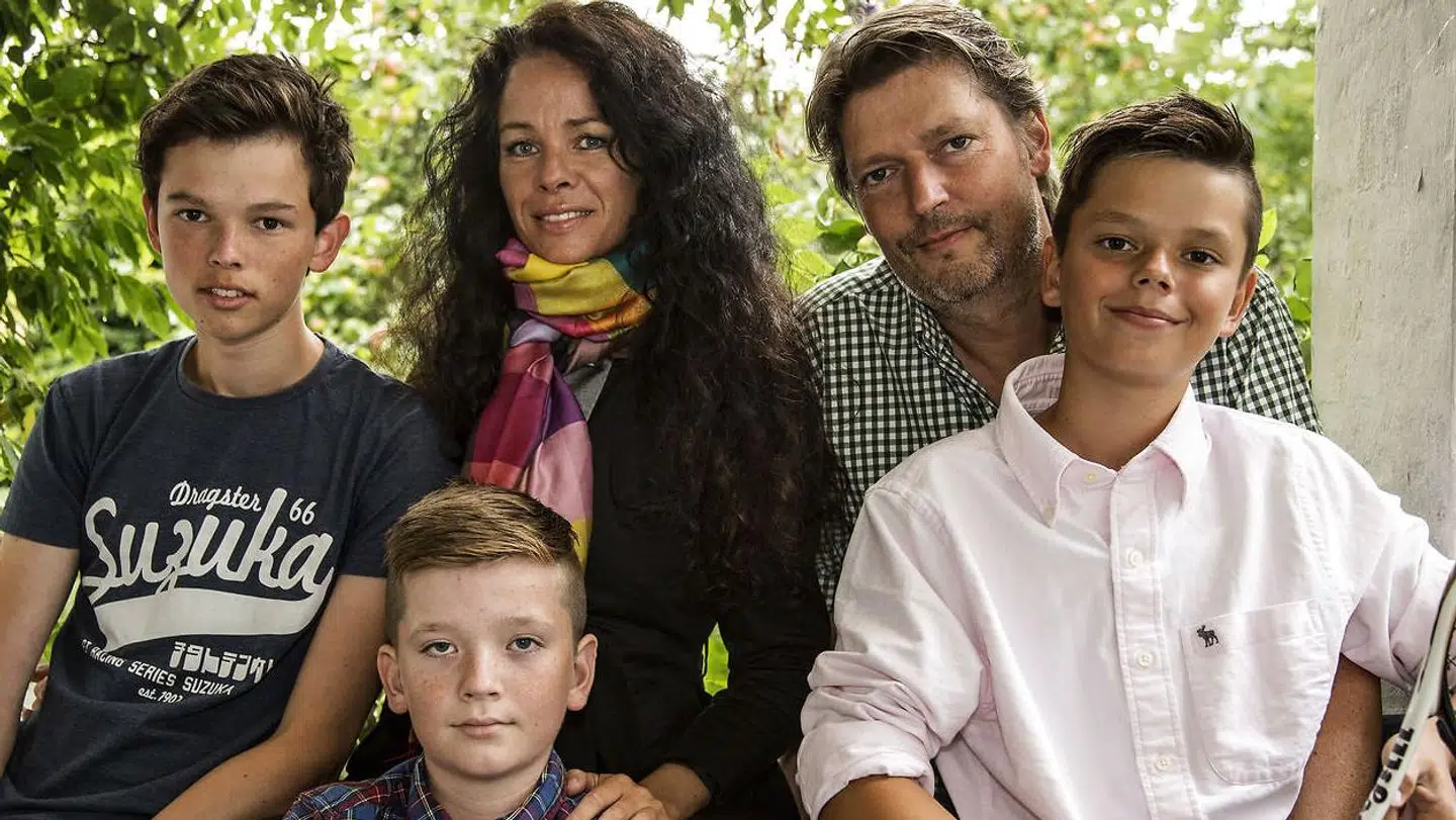 'Årgang 0'-Christian på 12 år, ses her sammen med familien i deres aarhusianske hjem.