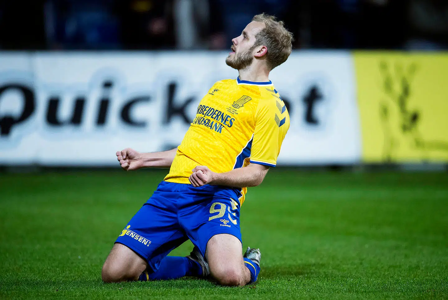 Teemu Pukki kan meget snart blive præsenteret i den græske storklub PAOK. Finnen figurerer allerede på grækernes hjemmeside, men er ikke blevet officielt præsenteret.