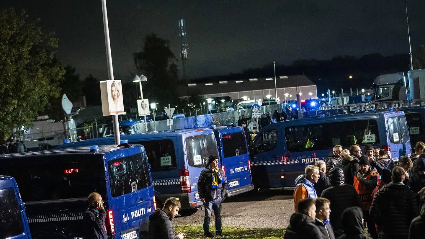 Politiet var massivt til stede torsdag aften.