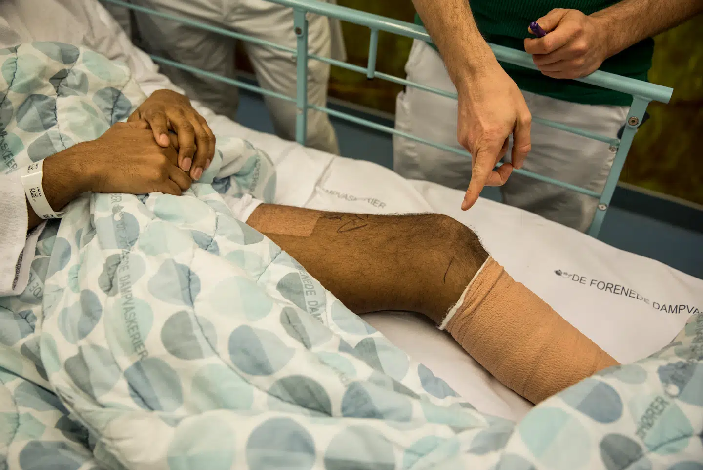 Til sidst var det ikke en kamp om at redde Peters ben, men derimod om at redde hans liv. Foto: Nikolai Linares