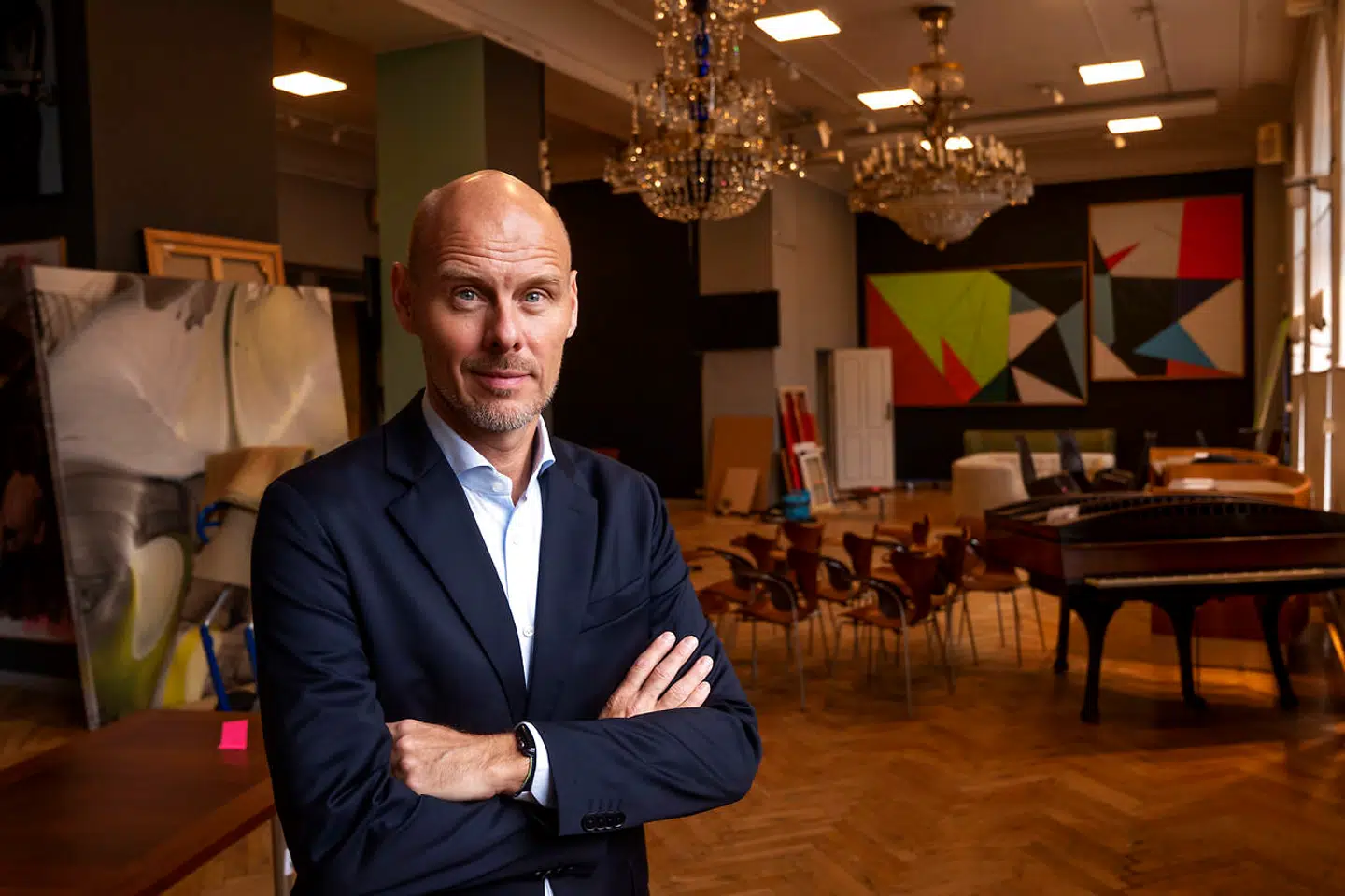 Som direktør i auktionshuset Bruun Rasmussen har Jakob Dupont en del erfaring med budrunder. Han mener, at det vil kunne »bidrage til et bedre image for hele ejendomsmæglerbranchen«, hvis man skelede til principperne for budrunder i auktionsverden.