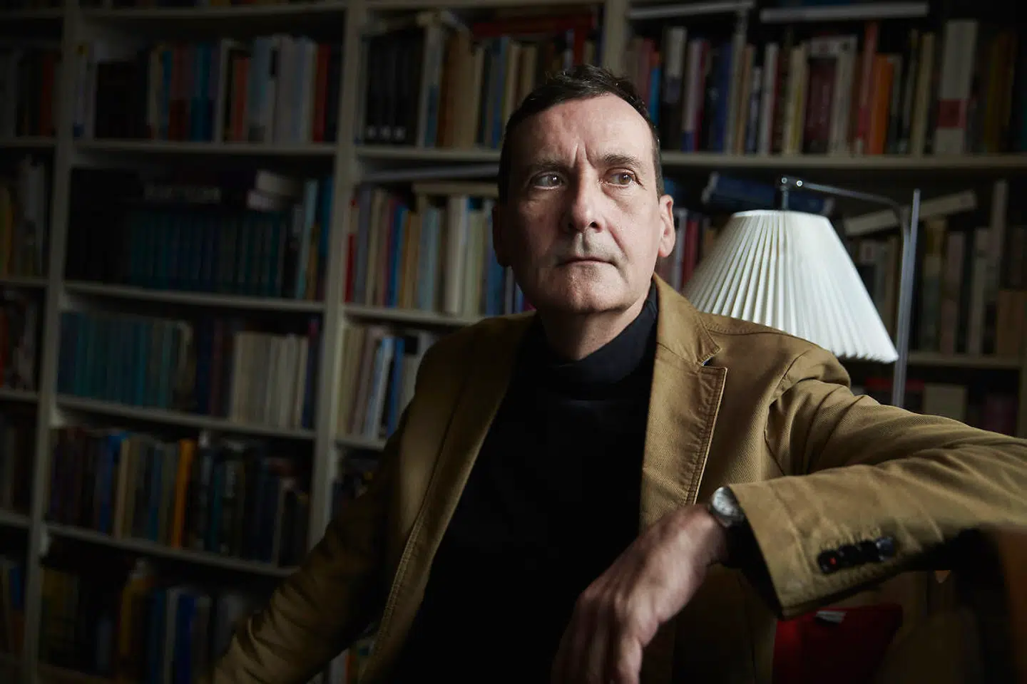 Hvorfor ringede de aldrig fra plejecenteret Møllegården? Uffe Gardel er pårørende og undrer sig over, at så konkrete beskrivelser af krænkelser mod hans afdøde mor aldrig kom ham for øre.