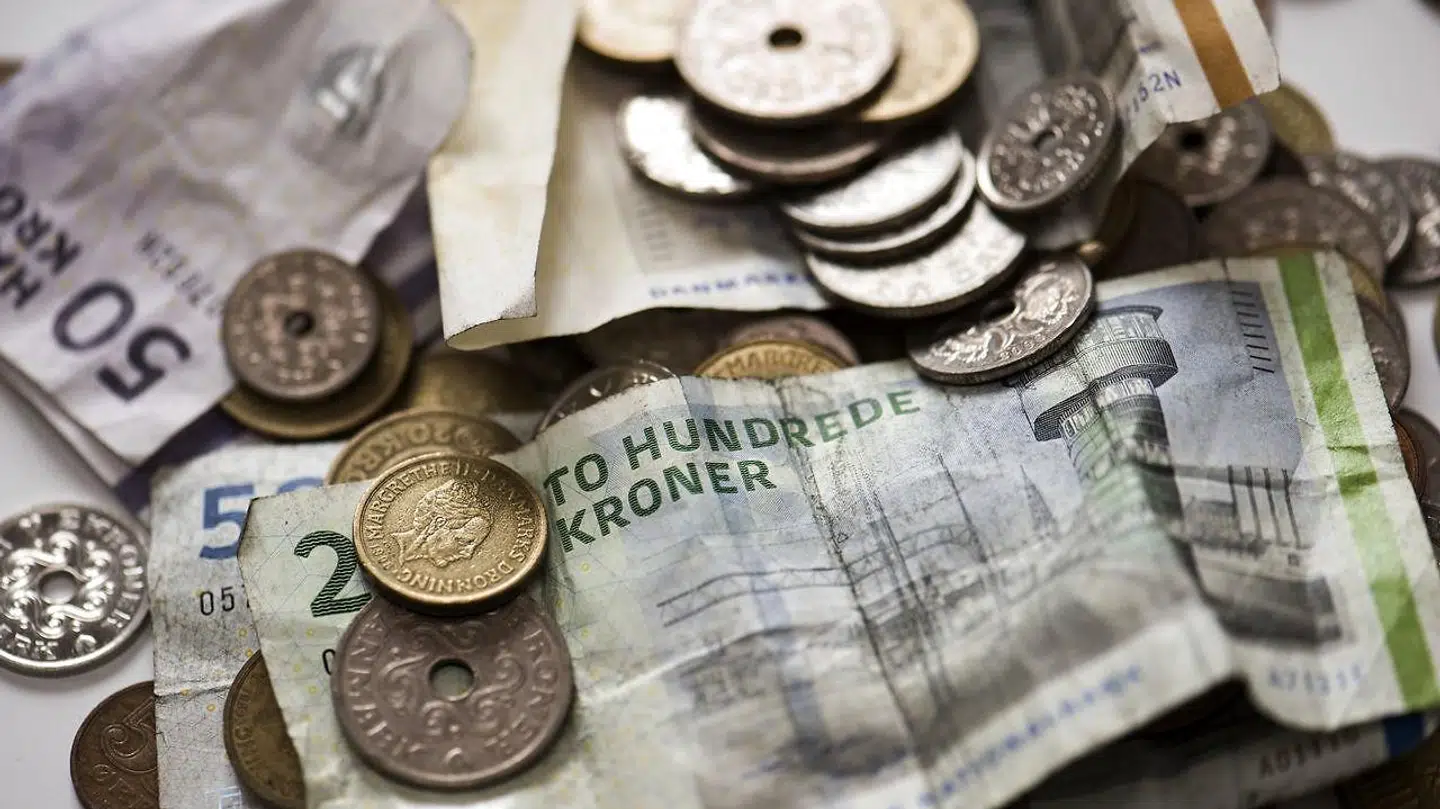 En undersøgelse, foretaget af Epinion for Forbrugerrådet Tænk og TrygFonden, viser, at 16 procent af de unge forbrugere (18-30 år) inden for det seneste år har købt en vare og udskudt betalingen. Blandt unge, der havde betalingsproblemer, har 38 procent benyttet sig af denne betalingsform.