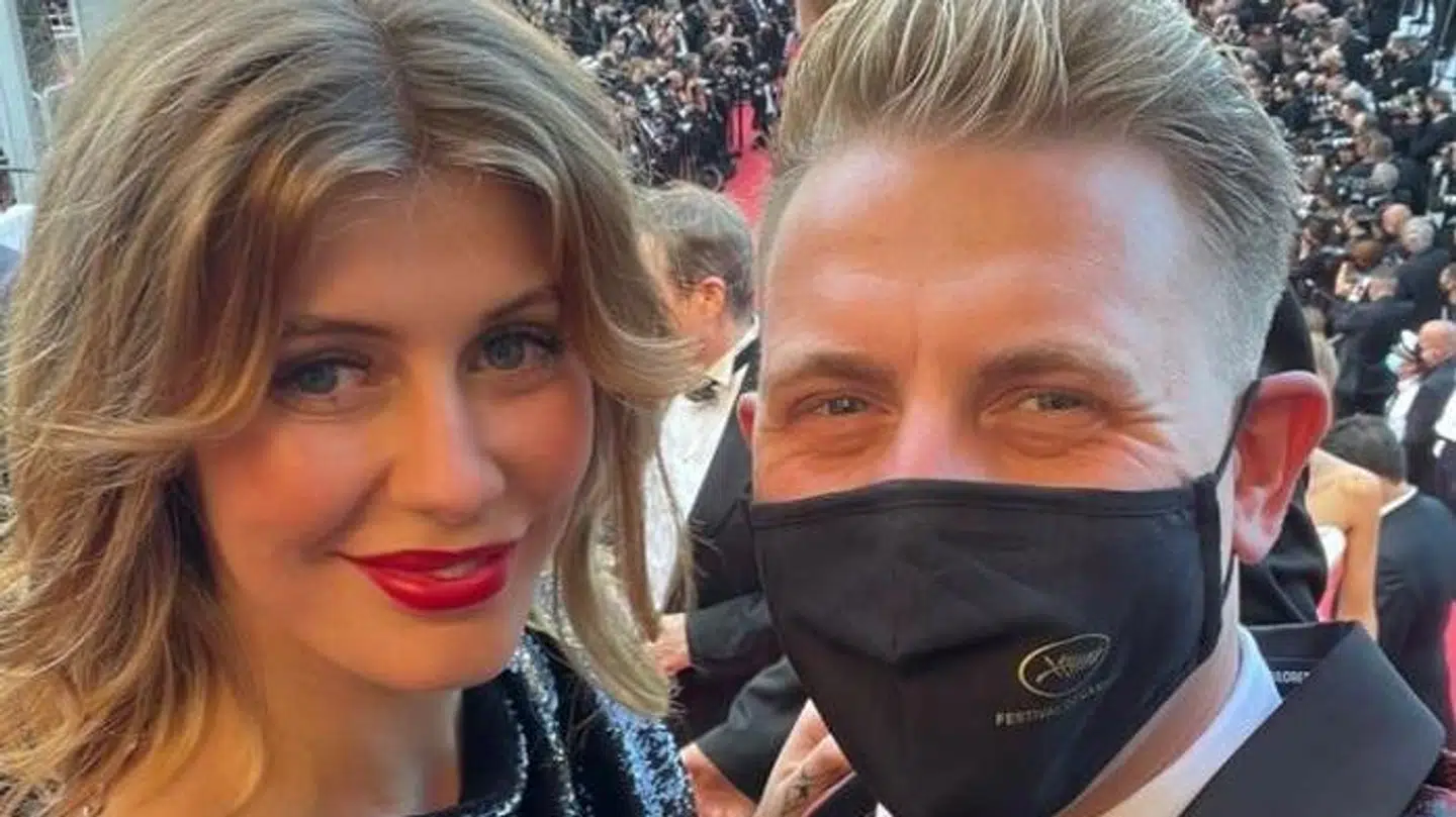 Martin Jensen med sin kæreste, Cassandra Greve.