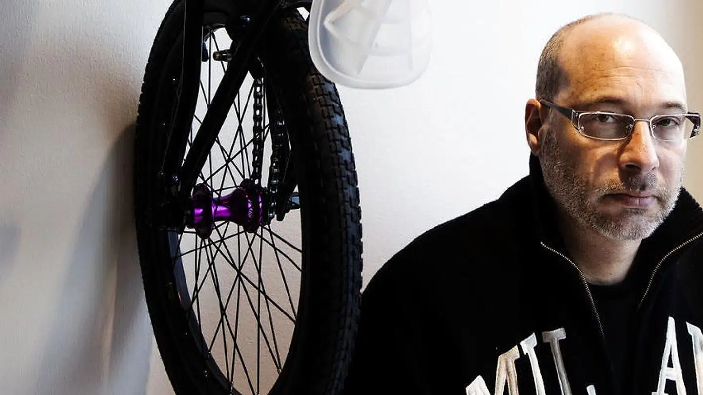 Roger Kormind er meget interesseret i cykling.