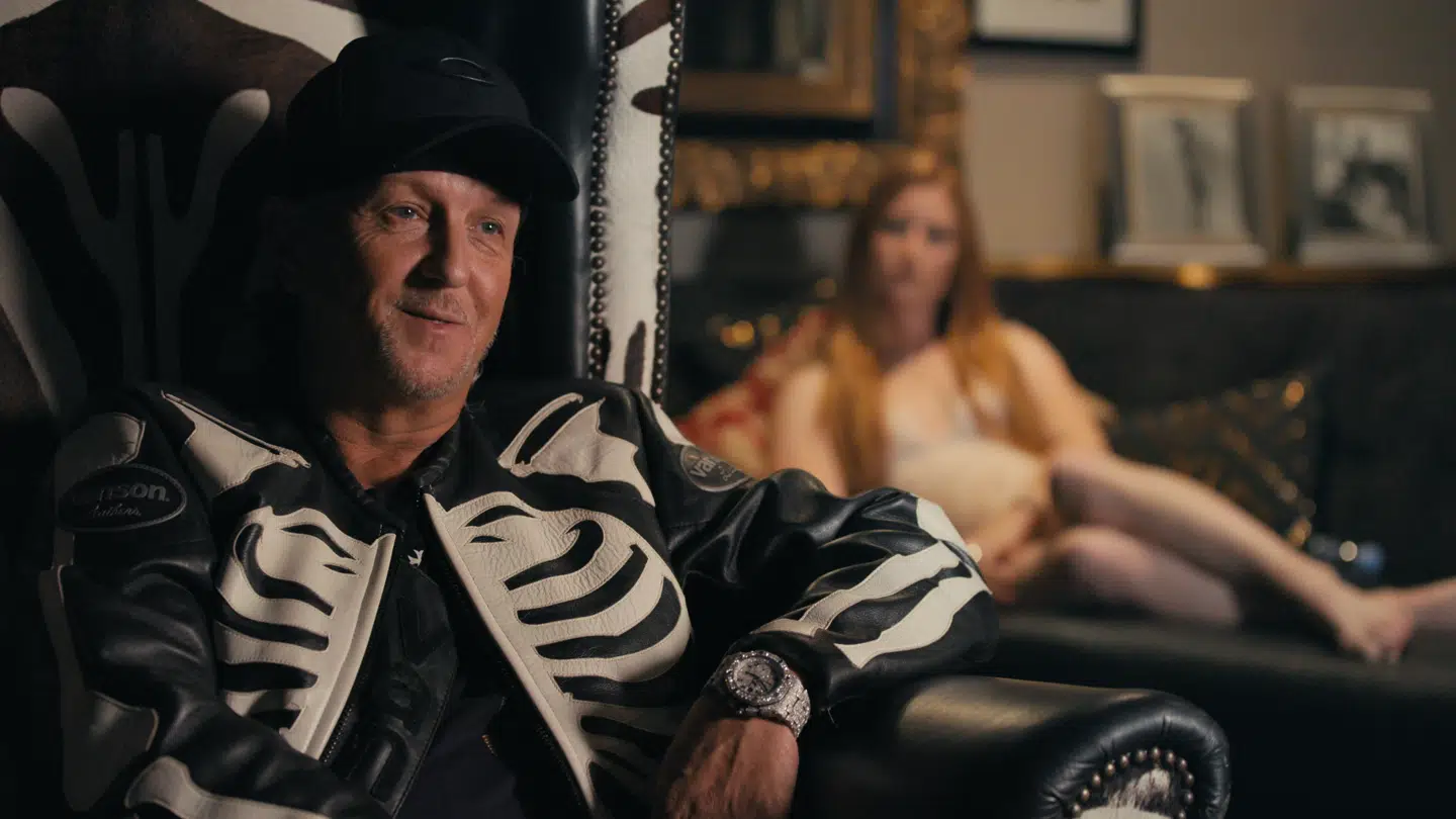 Jeff Lowe, der overtog Joe Exotics zoo, viser sig at være en endnu større skiderik end først antaget.