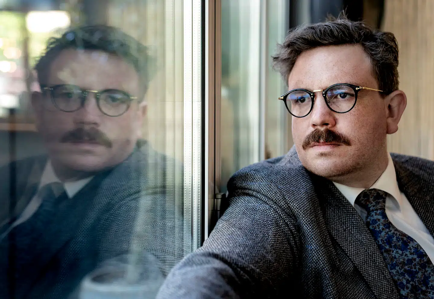 Frederik Cilius, der selv er uddannet klarinettist, spiller en fremtrædende rolle som klarinettist i komedieserien »Orkestret«, der er blevet udskudt på grund af krænkelsessagerne i DR's pigekor.