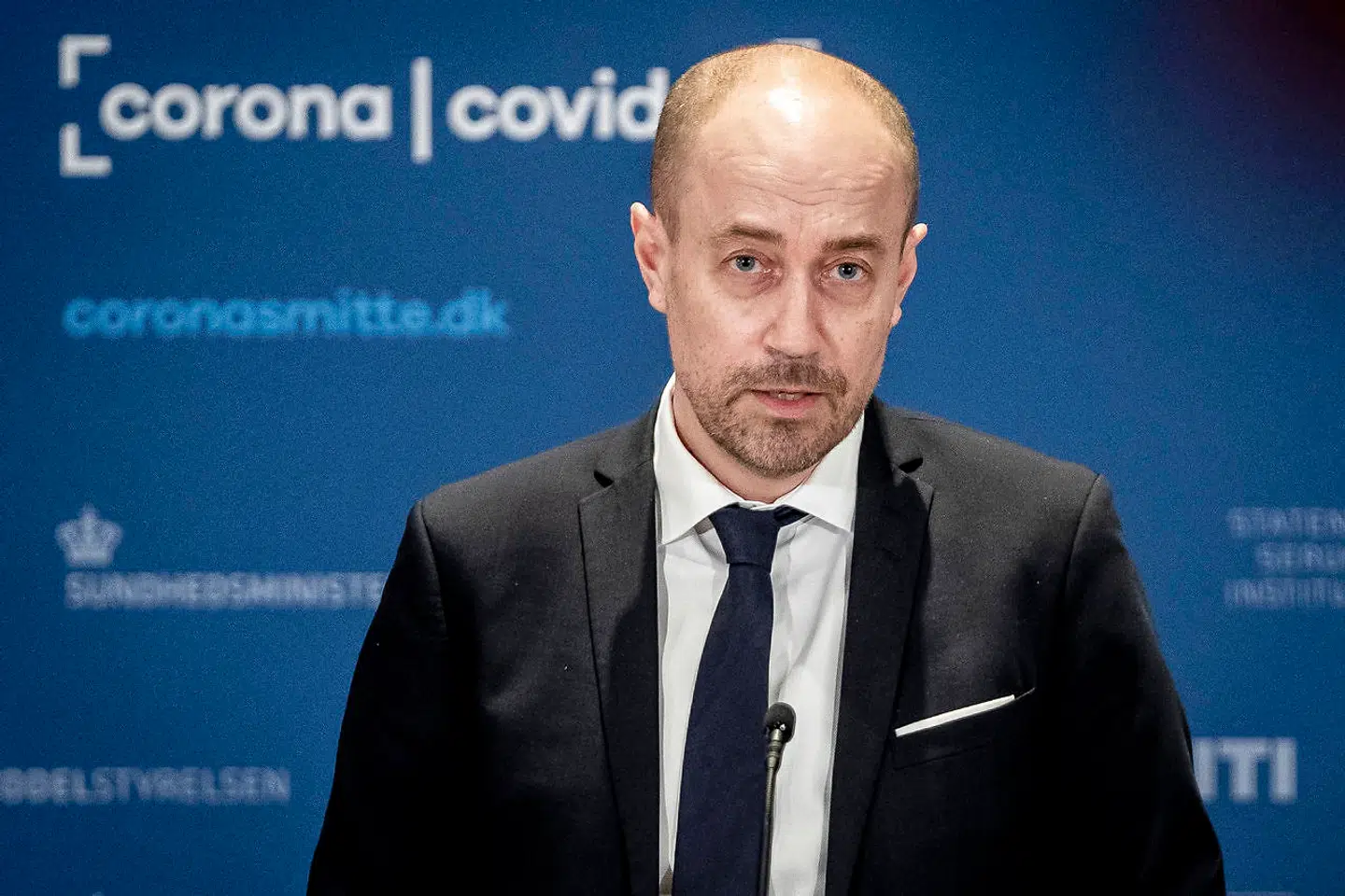 Sundhedsminister Magnus Heunicke under pressemøde om status på covid-19, genåbning og lokale nedlukninger, i Eigtveds Pakhus i København, torsdag den 25. marts 2021. (Foto: Mads Claus Rasmussen/Ritzau Scanpix)