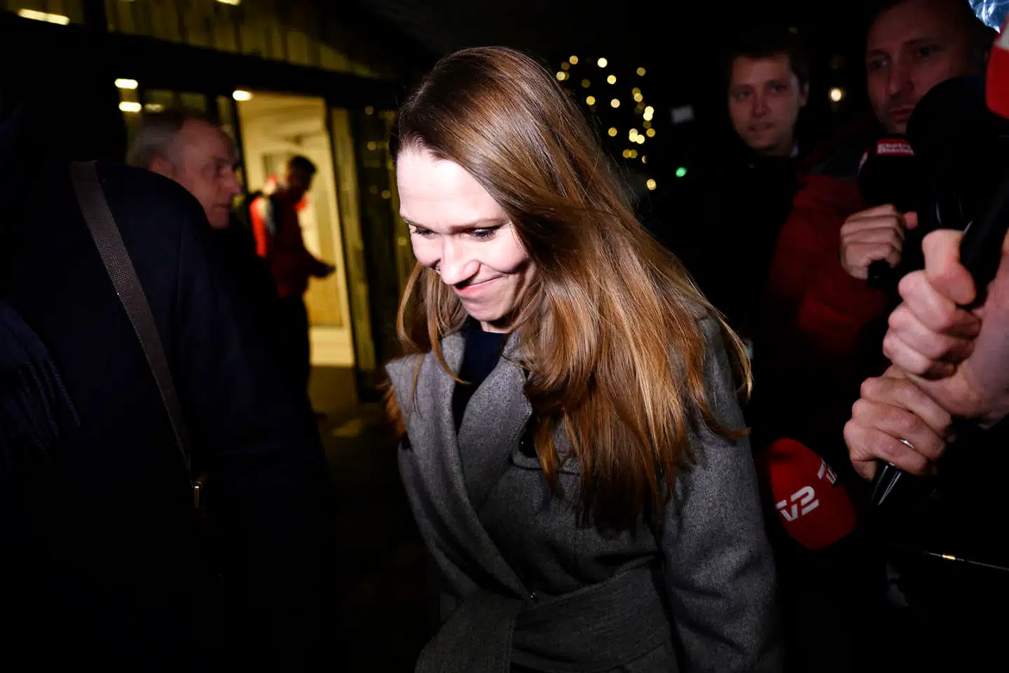 Der er igen kommet opsigtsvækkende sms-beskeder fra Barbara Bertelsen frem i Minkkommisionen. Det får nu SF til at kritisere hendes måde at agere på i sms'erne.