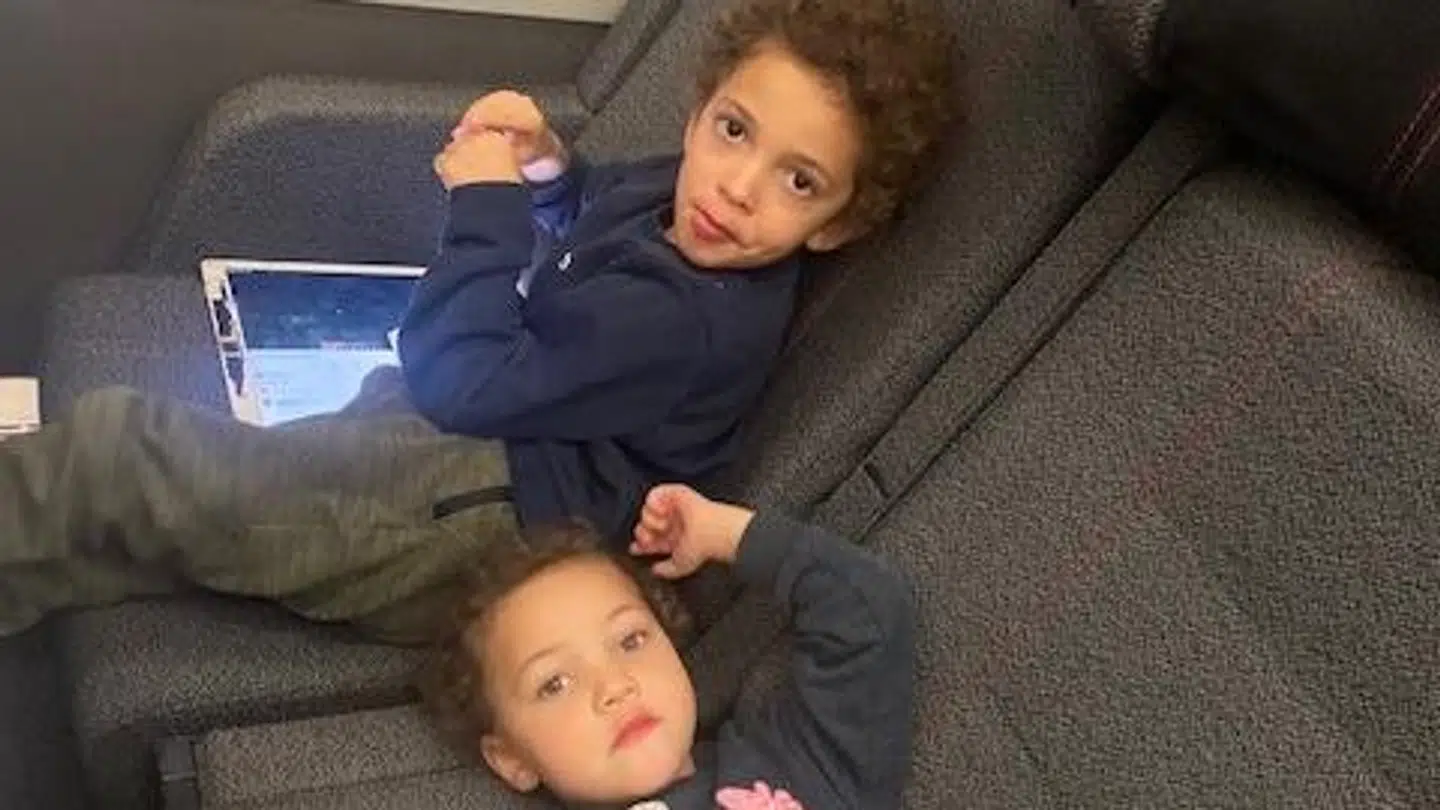 Soffis børn er henholdsvis tre og fem år gamle.