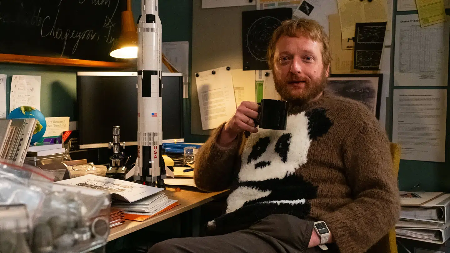 Skuespiller Martin Greis-Rosenthal som Panda-Søren i TV2's julekalender 'Kometernes jul'.