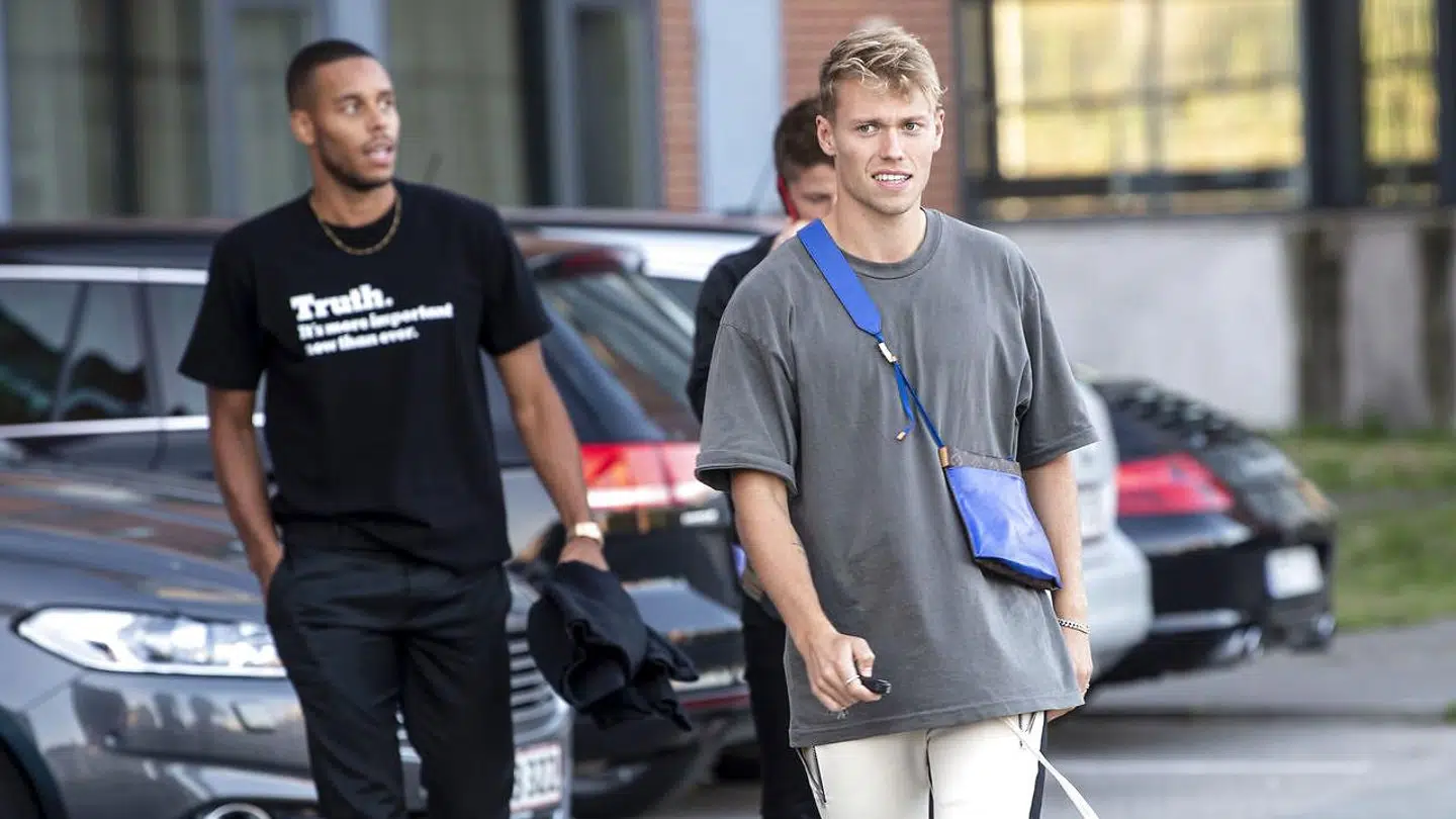 Mathias 'Zanka' Jørgensen, Lasse Schöne og Viktor Fischer ankom søndag aften sammen til hotellet i København for at diskutere konfliken.