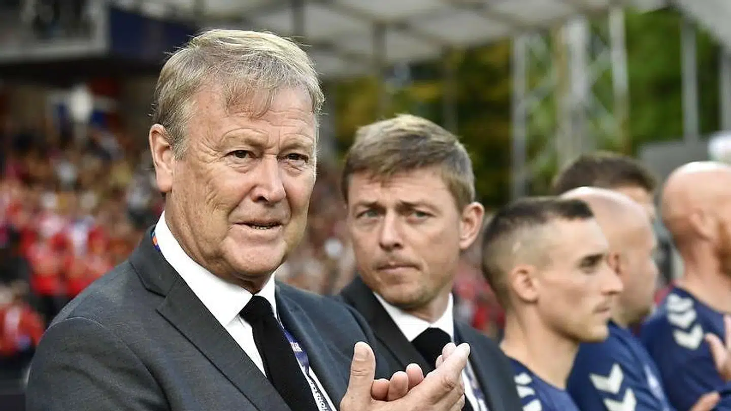Landstræner Aage Hareide og Jon Dahl Tomasson lige inden Danmark-Wales spiller Nations League fodboldkamp på Aarhus Stadion søndag den 9 september 2018. (Foto: Bo Amstrup/Scanpix 2018)