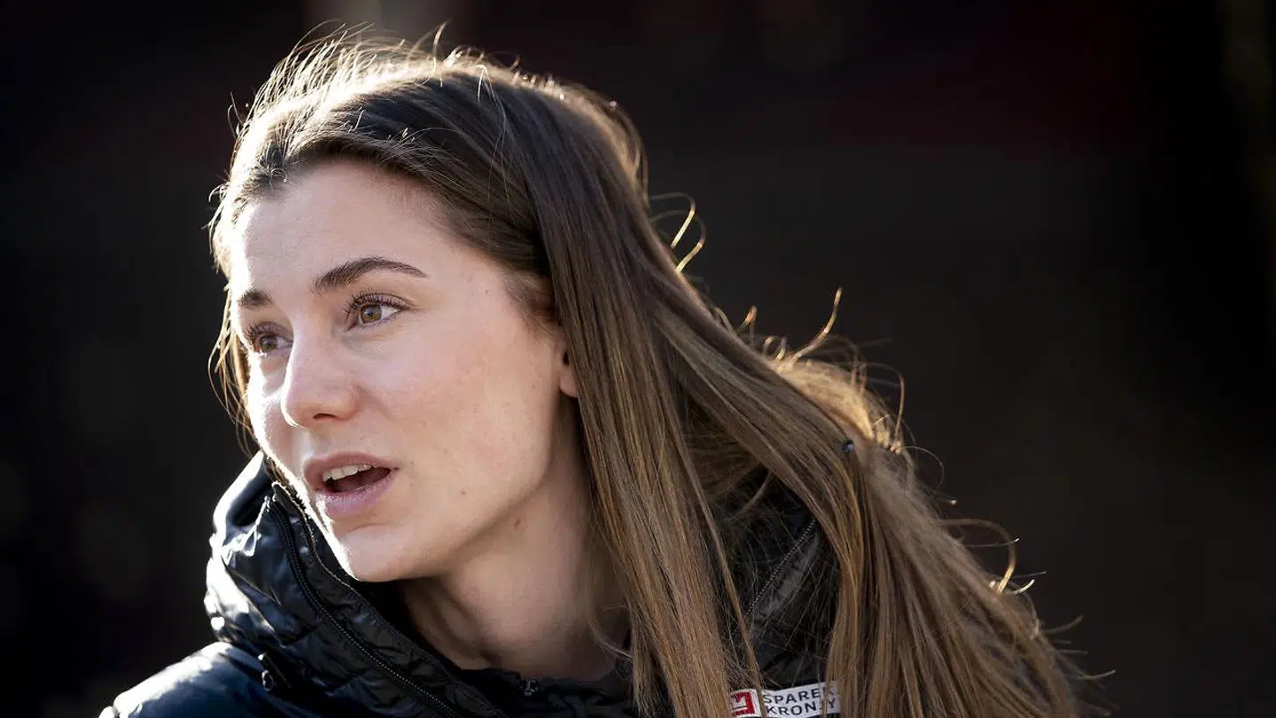 Tankerne har fløjet gennem Mie Højlunds hoved i løbet af natten.