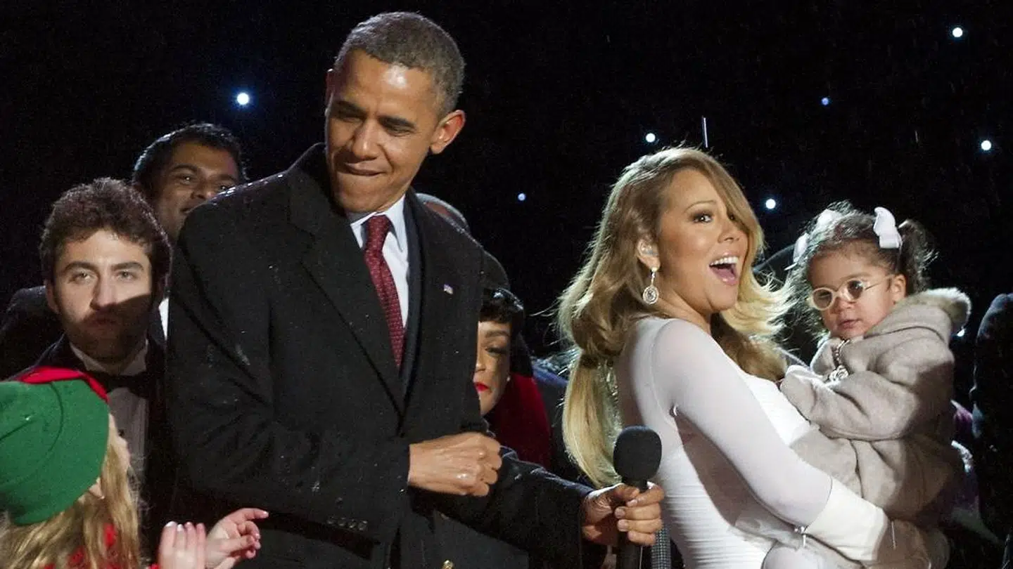 Mariah Carey synger hvert år sin julesang mange gange. Her var det ved en lystændingsceremoni med daværende præsident Barack Obama i 2013.