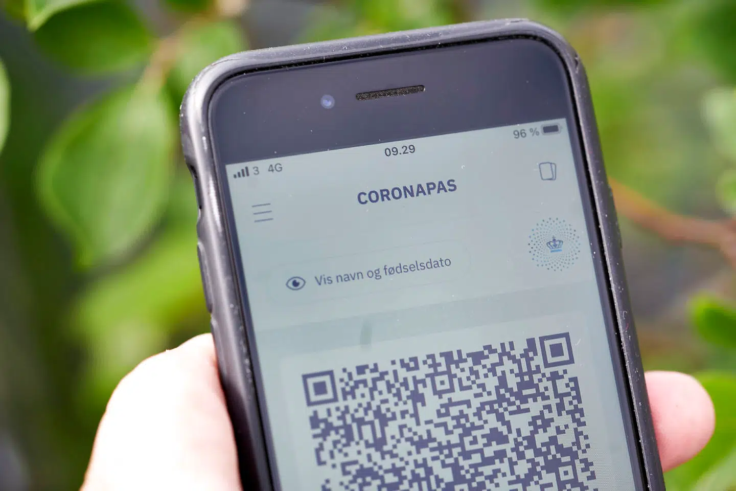 Sundhedsordfører Stinus Lindgreen fra Radikale Venstre efterspurgte det faglige grundlag for at halvere coronapassets gyldighed for tidligere smittede. Nu undrer han sig over, at Sundhedsstyrelsen i dens opdaterede notat om immunitet har fjernet afsnittet om coronapasset.