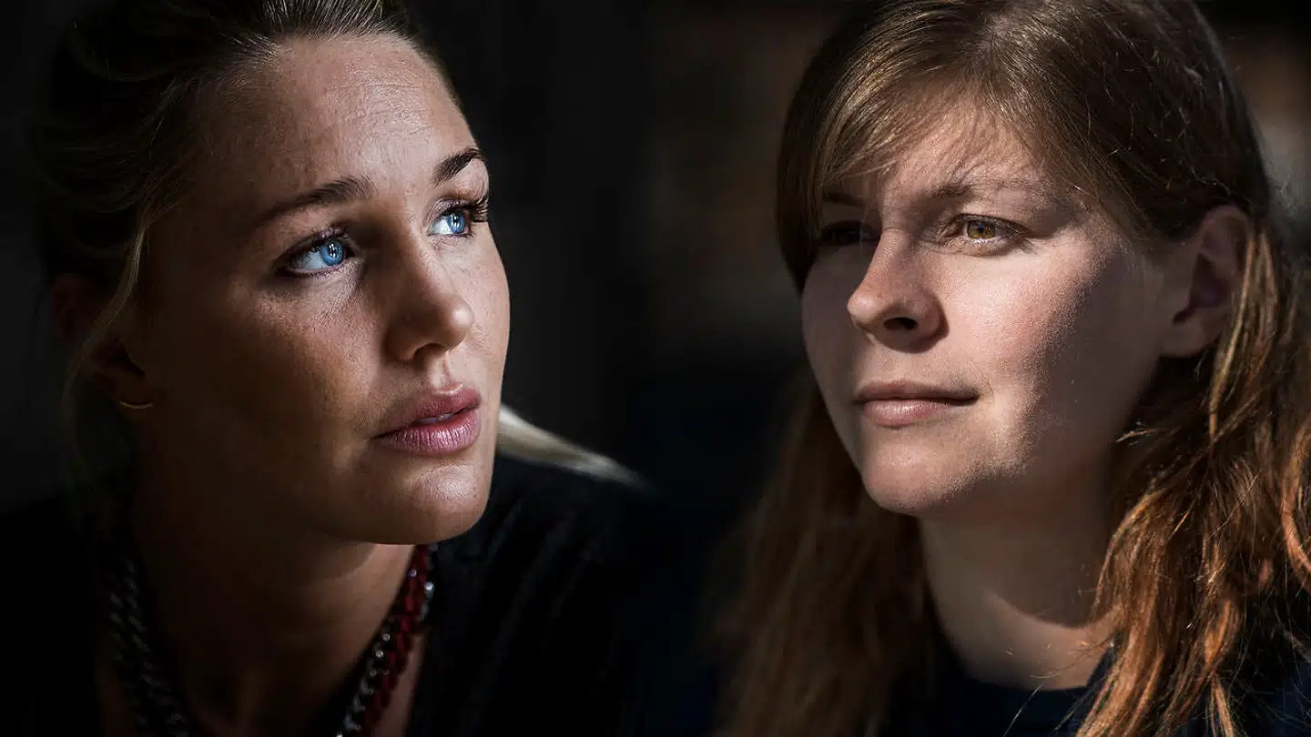 I sin nye selvbiografi, »Fri«, påstår Jeanette Ottesen at ville gøre op med en fortid med mobning af Lotte Friis. I virkeligheden mobbede hun hende bare yderligere og i fuld offentlighed.