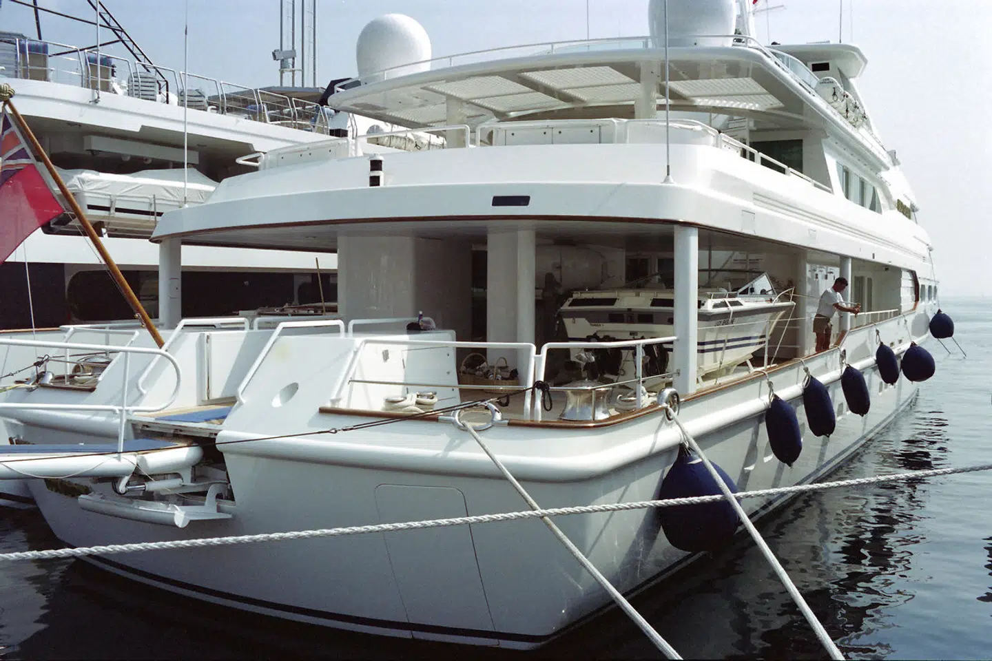 Robert Maxwells private yacht bar navnet Ghislaine Maxwell