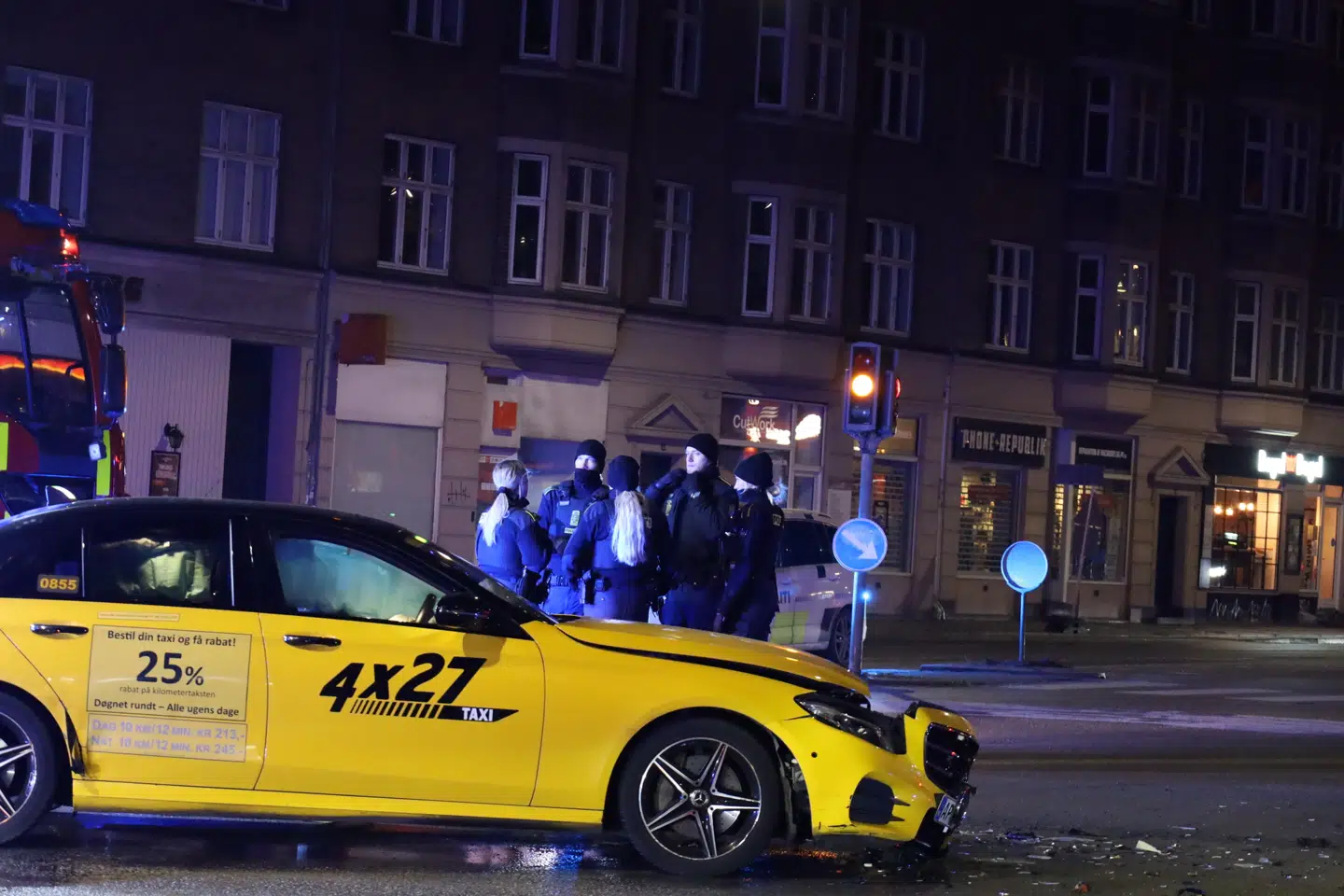 Her den gule taxa, der i nat forulykkede ved Jagtvej