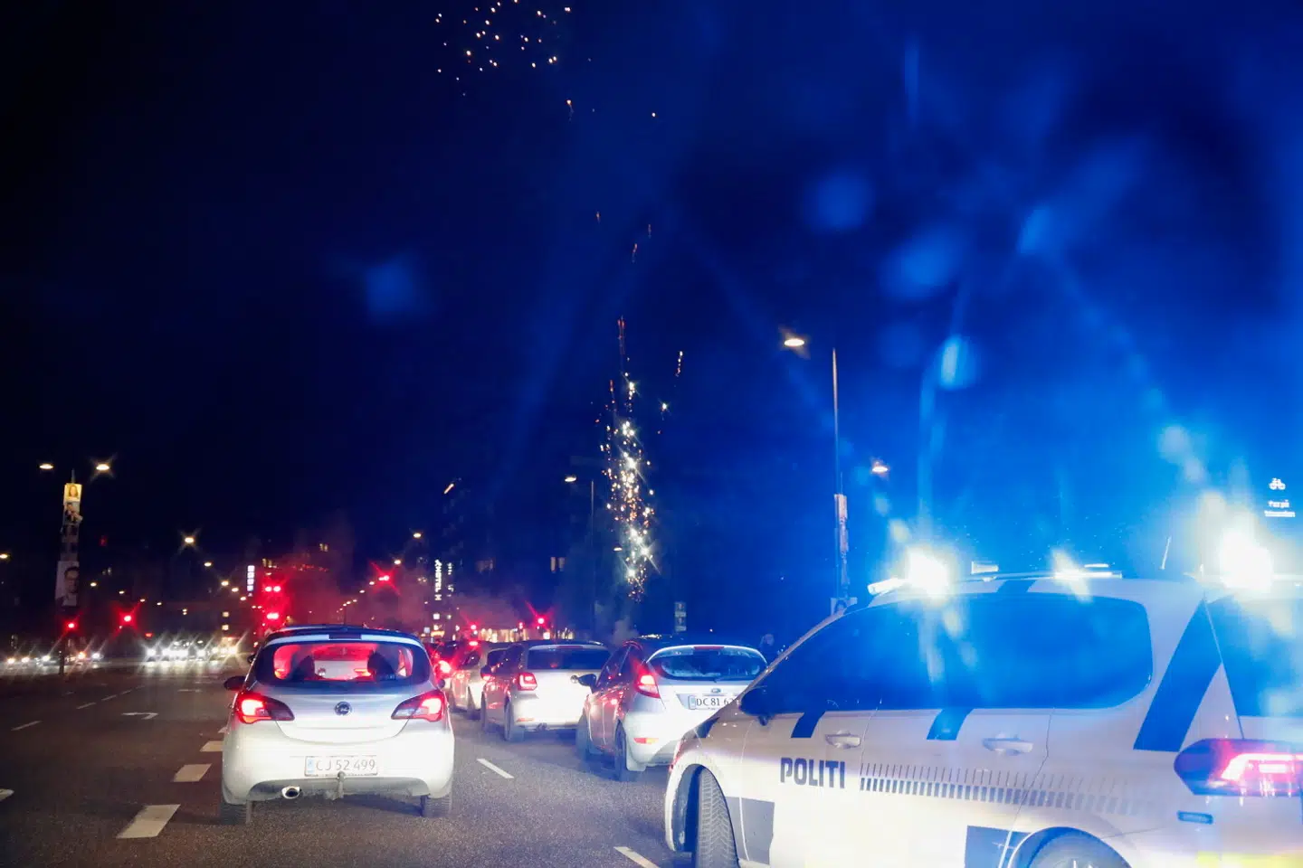 Politiet observerede flere gange, at der blev affyret fyrværkeri fra optoget sidste år i København. Foto: Presse-fotos.dk