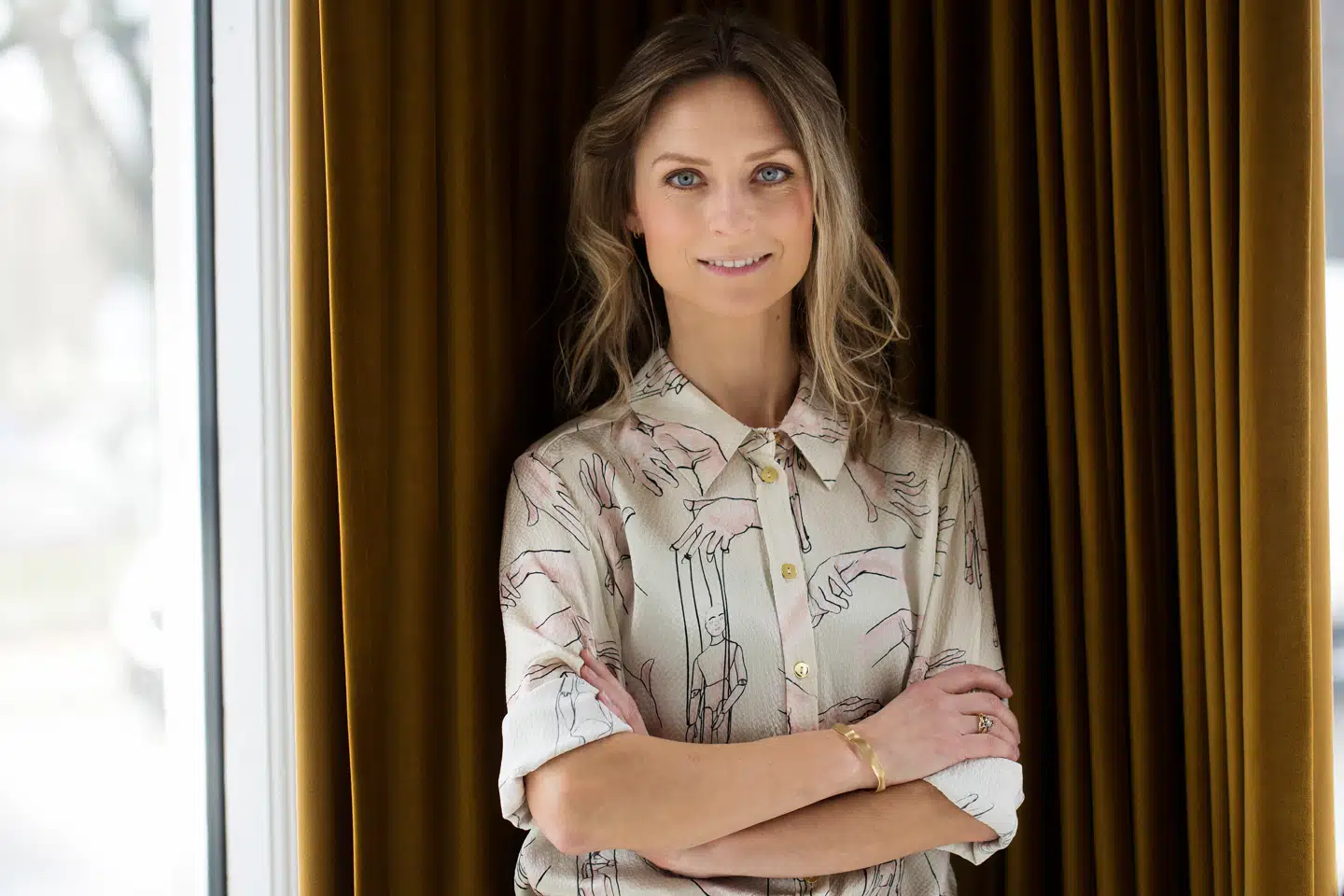 Hvad gør man, når barnet stadig ikke finder ro? Når det begynder at græde, larme, og forældrenes hjerter banker hurtigere og hurtigere, mens det føles, som om alle andre stirrer? Opdragelsesekspert Sofie Münster giver et bud på, hvad man kan sige.