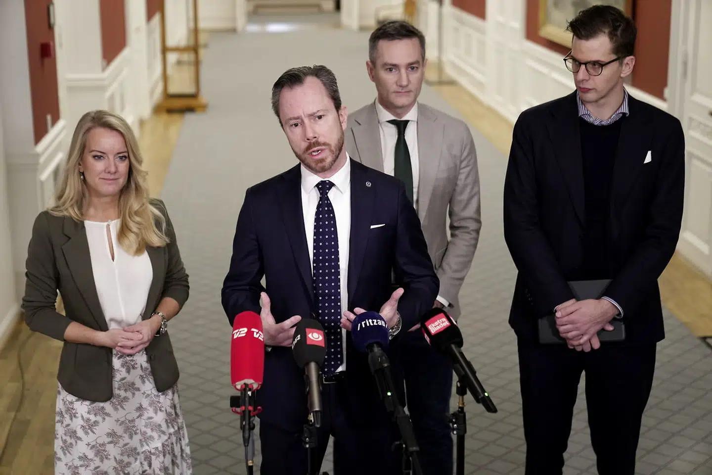 Blå blok holder doorstep om international arbejdskraft med Venstre, Konservative, Nye Borgerlige og Liberal Alliance på Christiansborg tirsdag den 25. januar 2022. De står uden for det forlig om øget arbejdsudbud, som regeringen indgik fredag med SF, Radikale Venstre, DF og Kristendemokraterne.