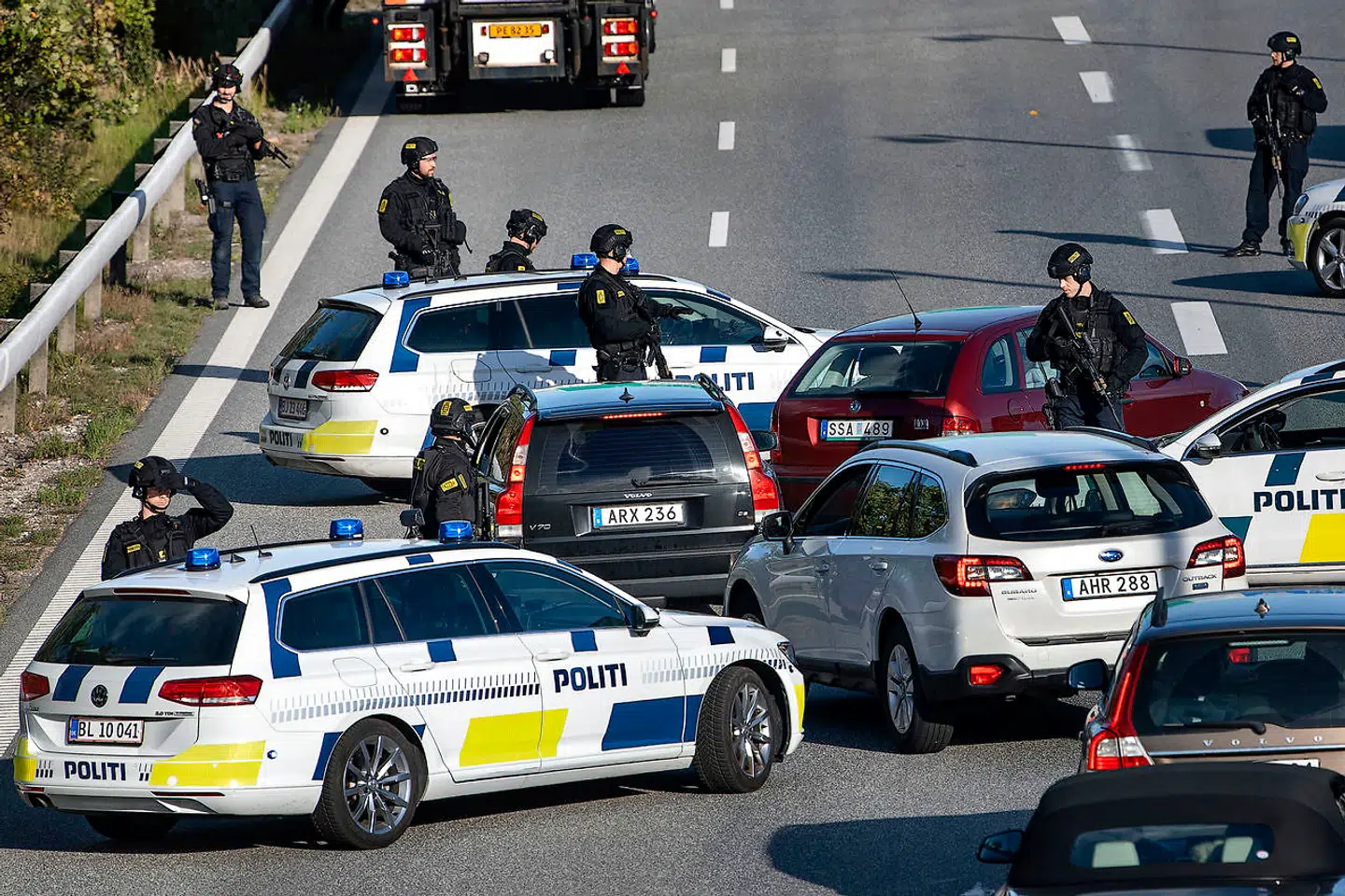 De formodede iranske attentatplaner mod eksiliranere i Danmark førte til en stor politiaktion. Nu trækker en anholdelse tråde til Norge, hvor man længe har kendt til iranske agenters aktiviteter over for eksiliranere.