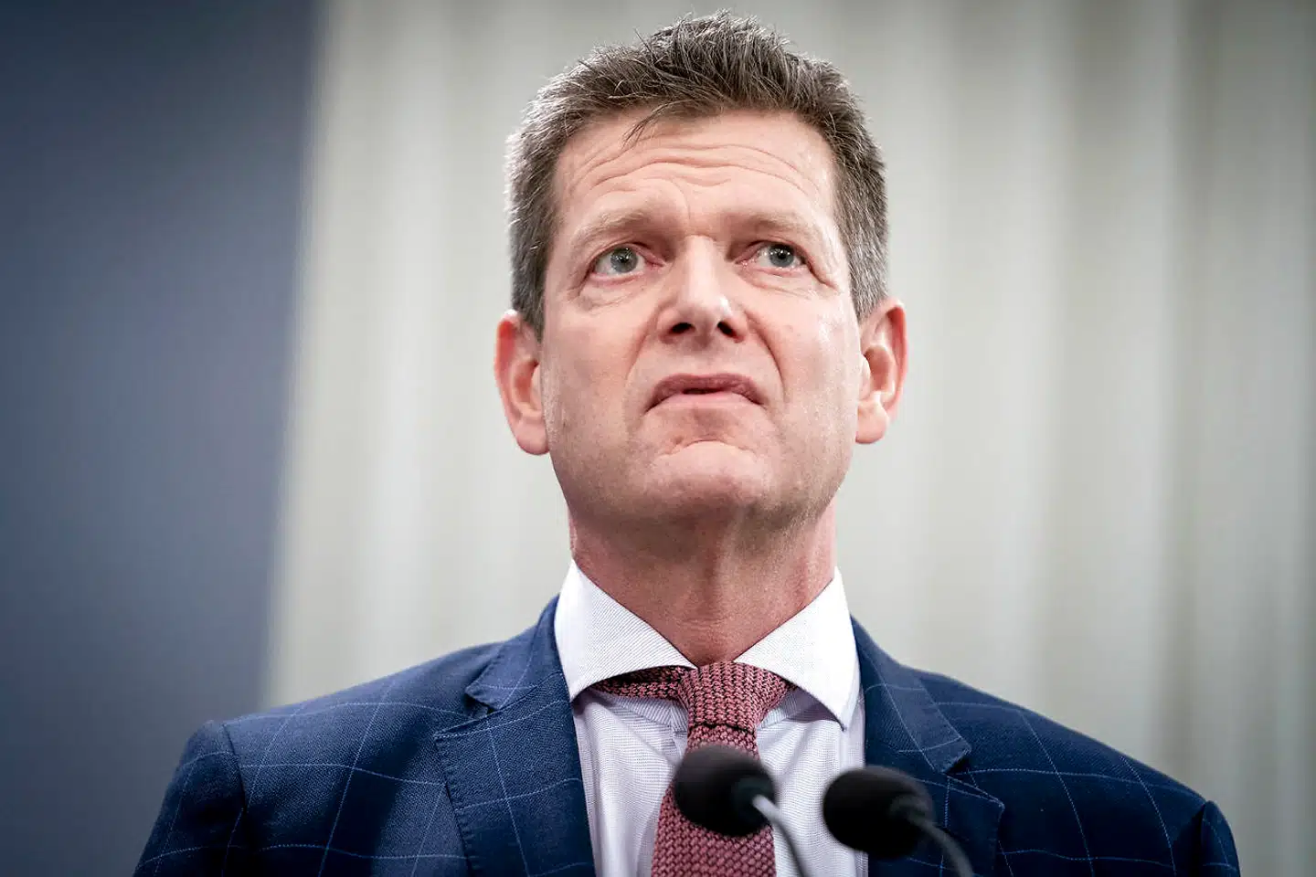 I et interview med Politiken gør direktør i Sundhedsstyrelsen Søren Bromstrøm status på pandemien.