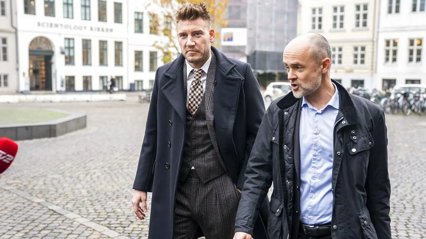 Nicklas Bendtner og Anders Nemeth ankommer til retten.
