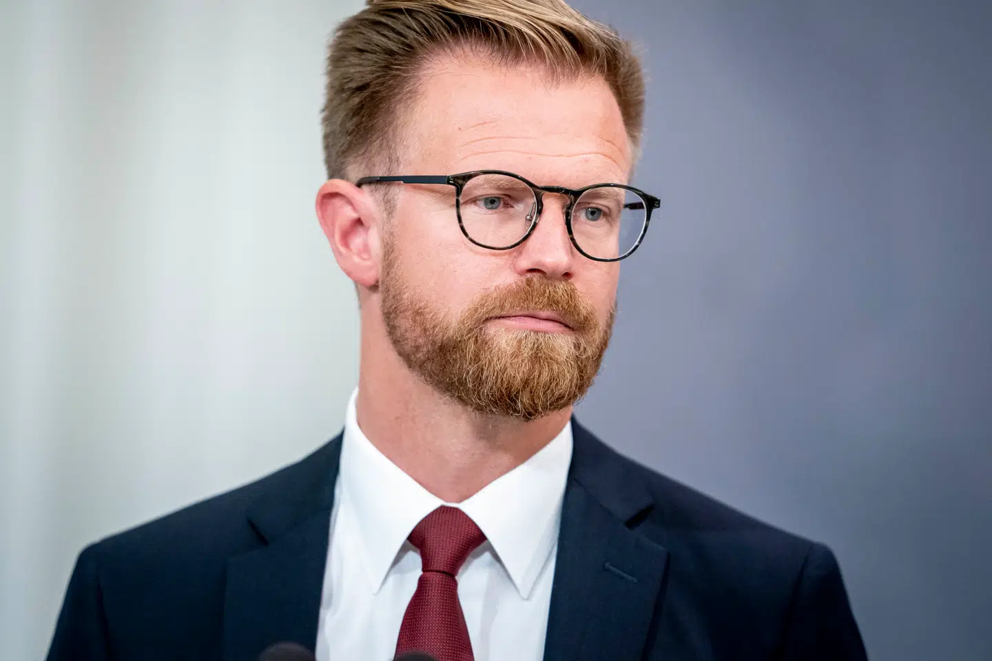 (ARKIV) Transport- og boligminister Benny Engelbrecht (S) under pressemøde om covid-19 i Statsministeriet i København, lørdag den 15. august 2020. Benny Engelbrecht (S) trækker sig som transportminister. Det oplyser han i en meddelelse fra Transportministeriet.. (Foto: Mads Claus Rasmussen/Ritzau Scanpix)