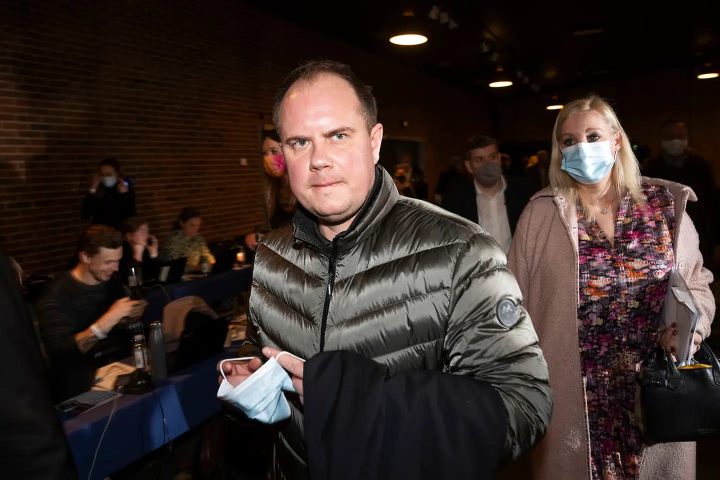 Martin Henriksen ankommer til Dansk Folkeparti's ekstraordinære årsmøde i Herning søndag den 23. januar 2022. (Foto: Bo Amstrup/Ritzau Scanpix)