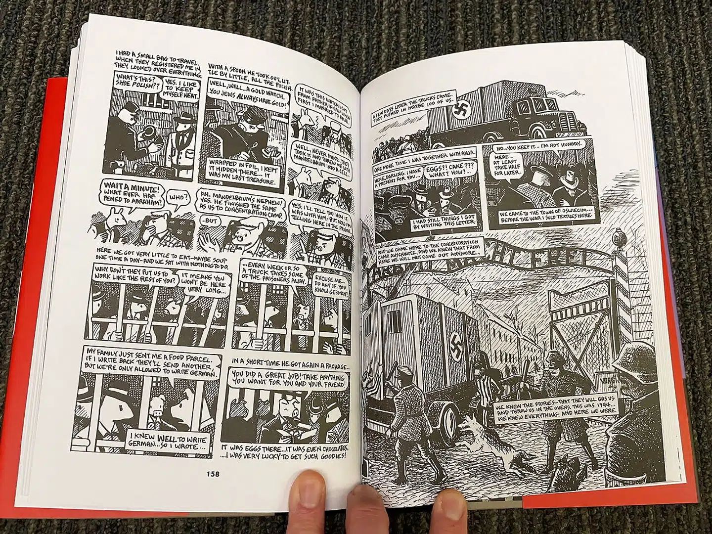 »Maus« er holdt i sort/hvid.